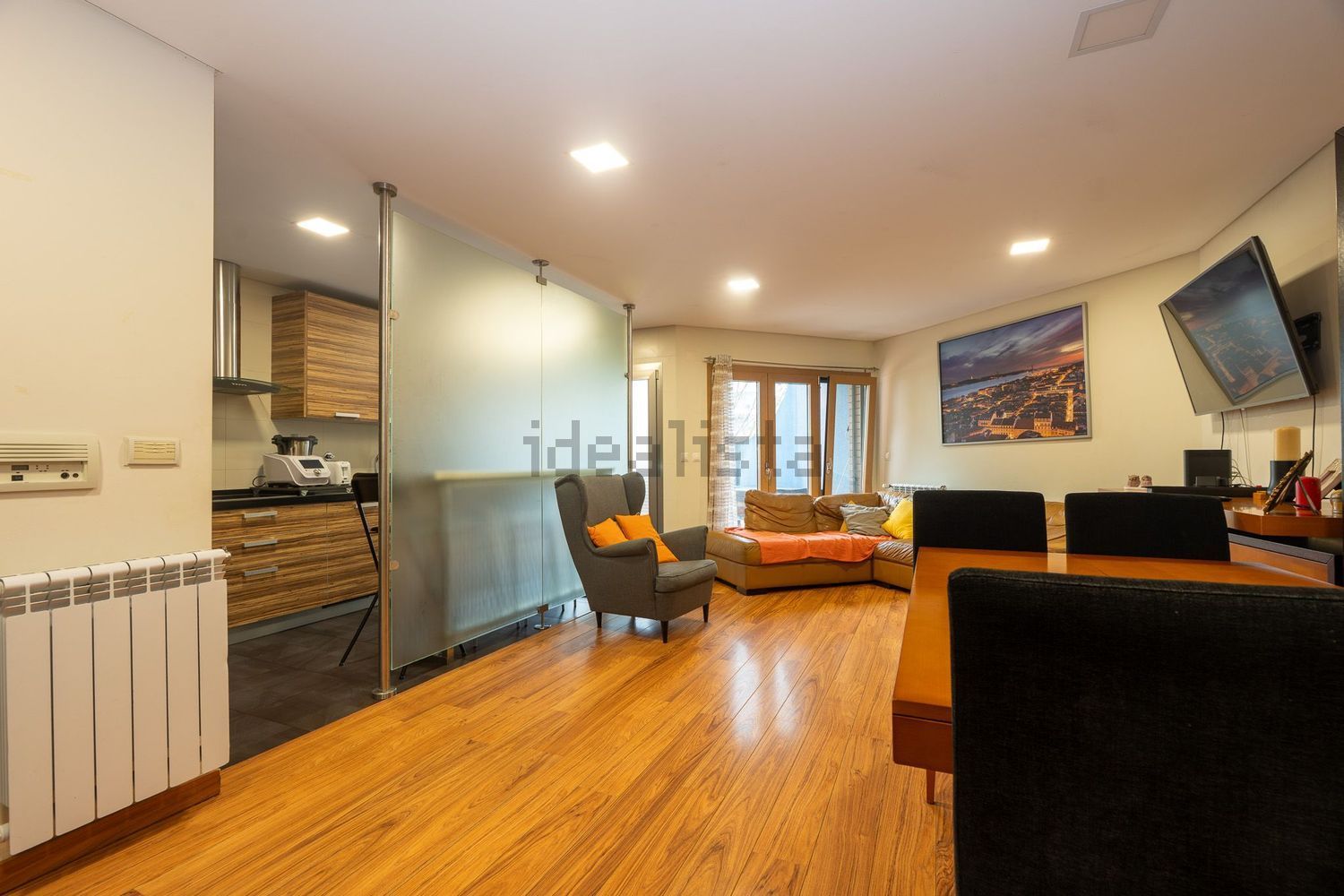 公寓 t2出售在Rua Fernando Farinha, 8 - 客厅