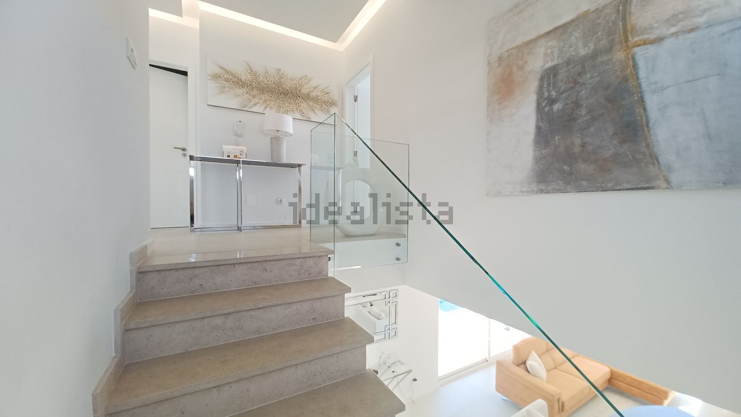 小楼房或独栋别墅出售在Porto Covo - 详情