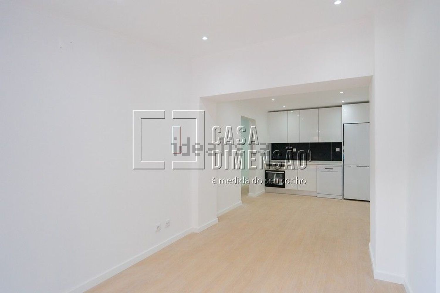 公寓 t1出售在Falagueira-Venda Nova - 客厅