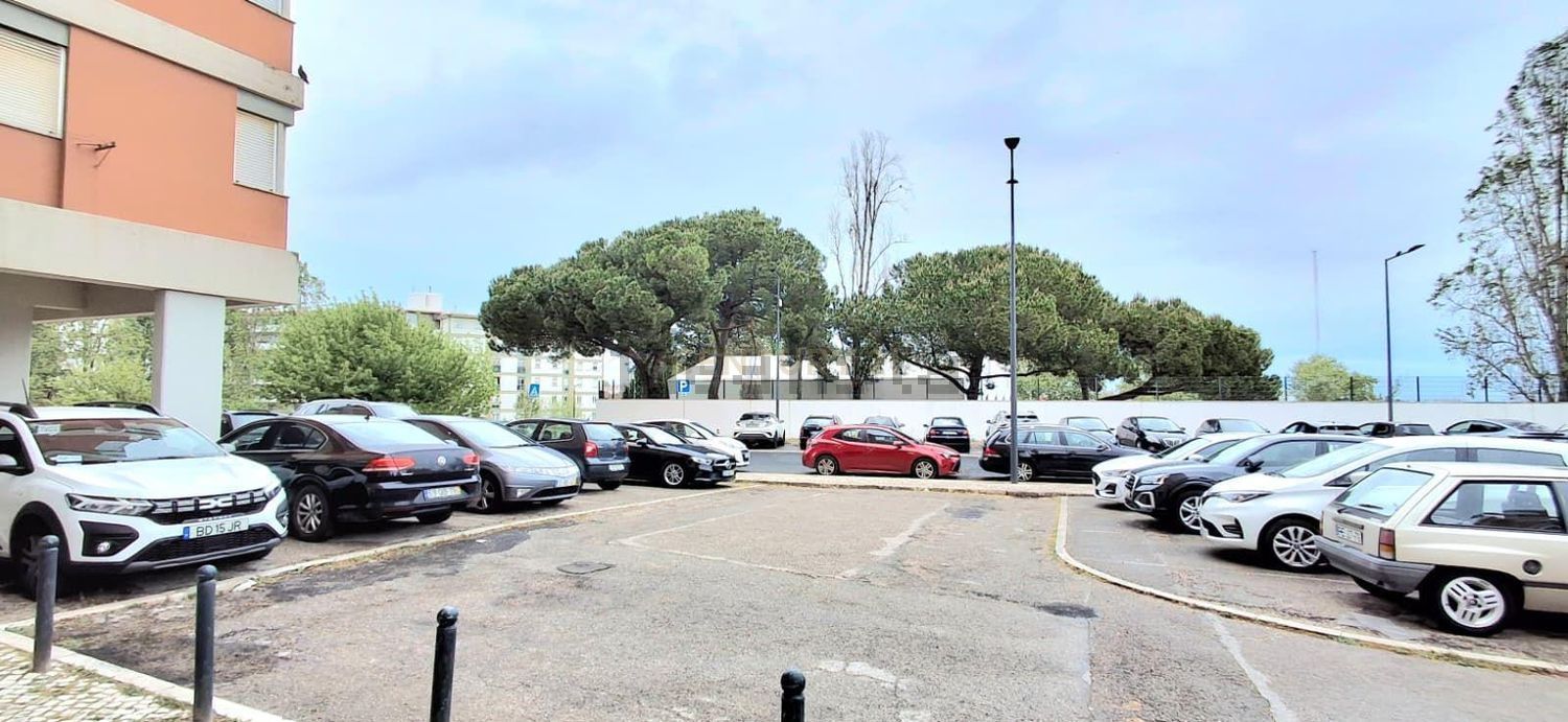 公寓 t3出售在Rua Tomás Alcaide, 100 - 视线