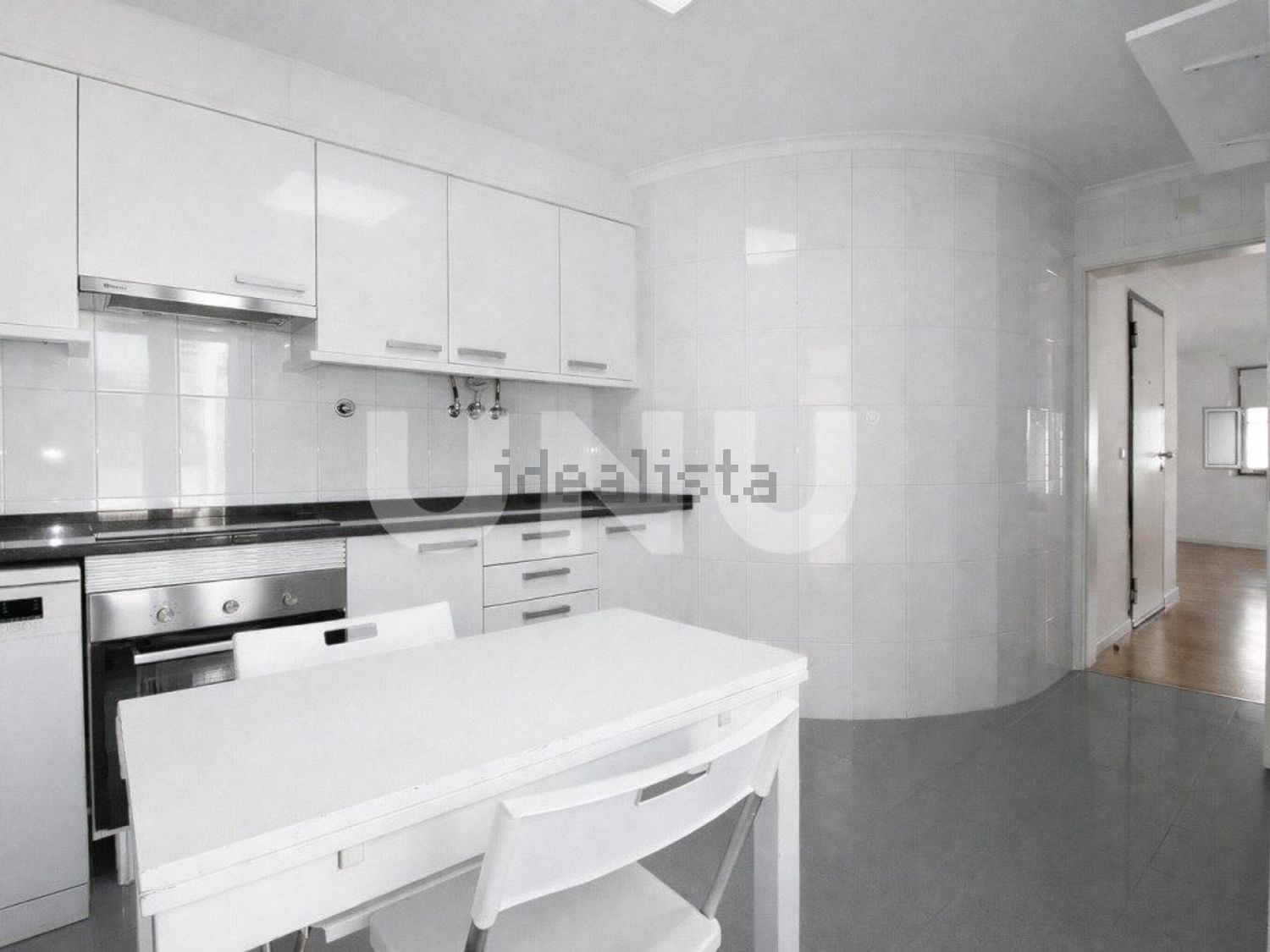 出租公寓 t2在Avenida Pedro Víctor, 31 - 厨房