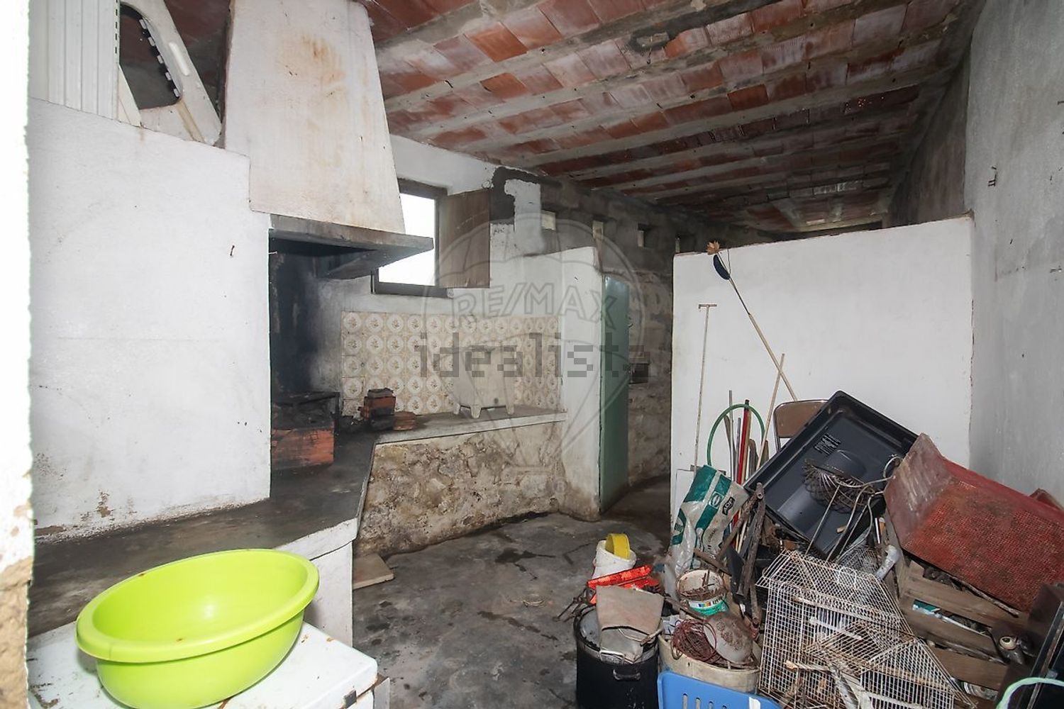 小楼房或独栋别墅出售在São Quintino - 照片