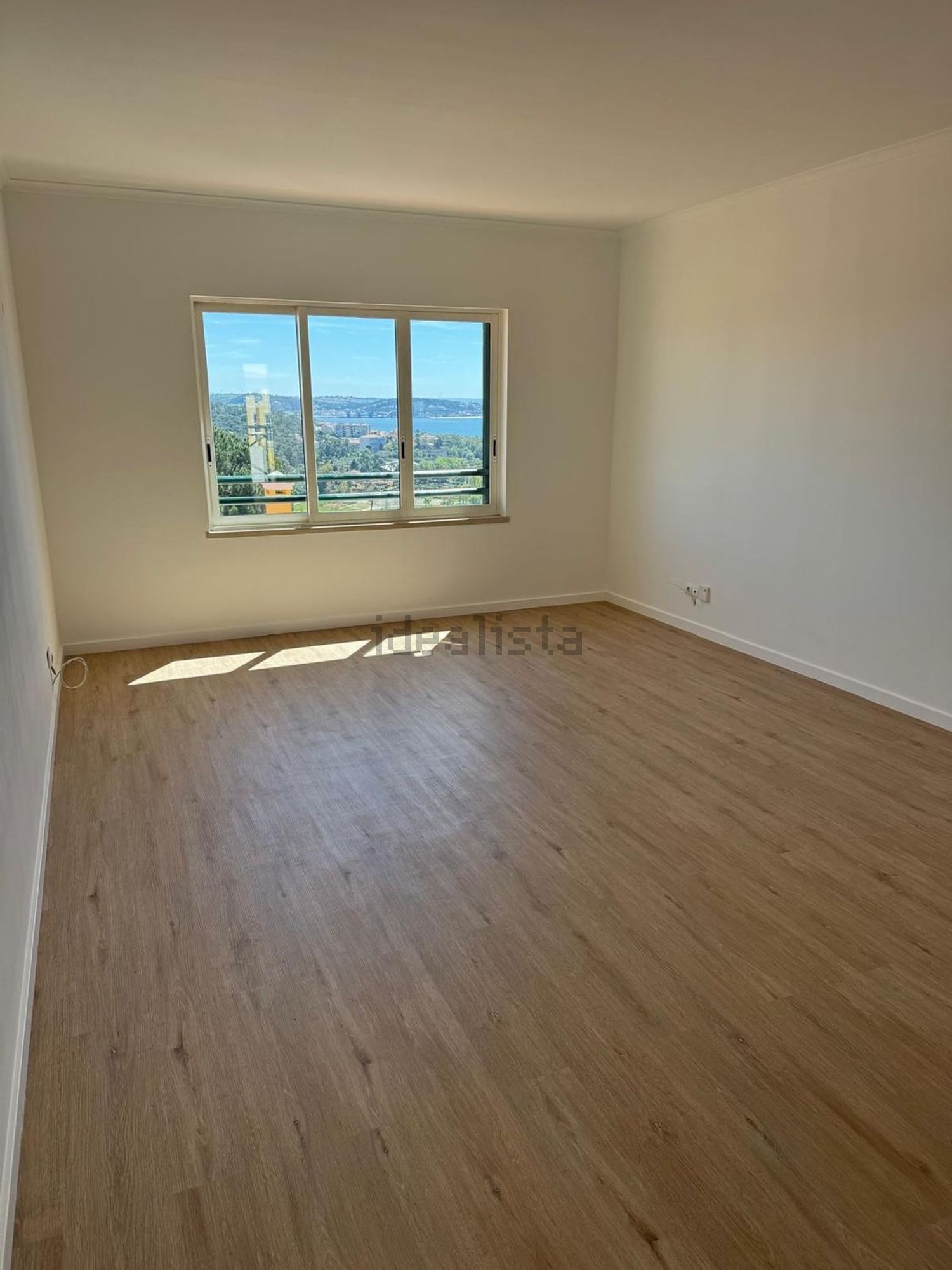 出租公寓 t1在Rua Almada Negreiros, 14 - 客厅