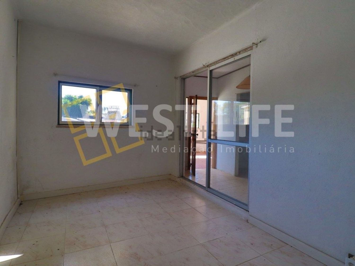 小楼房或独栋别墅出售在Venda do Pinheiro e Santo Estêvão das Galés - 居住