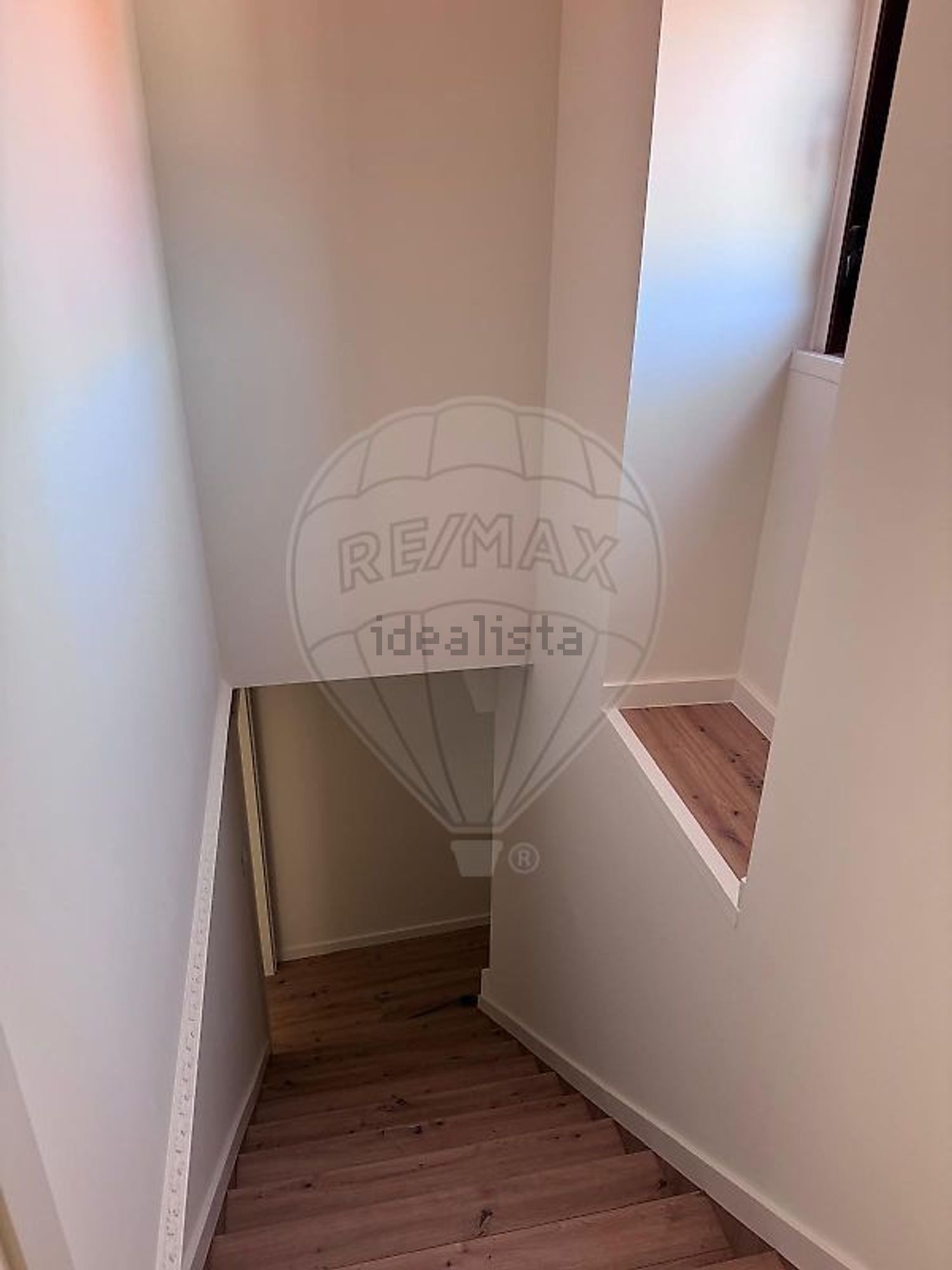 小楼房或独栋别墅出售在Rua da Ribeirinha - 照片