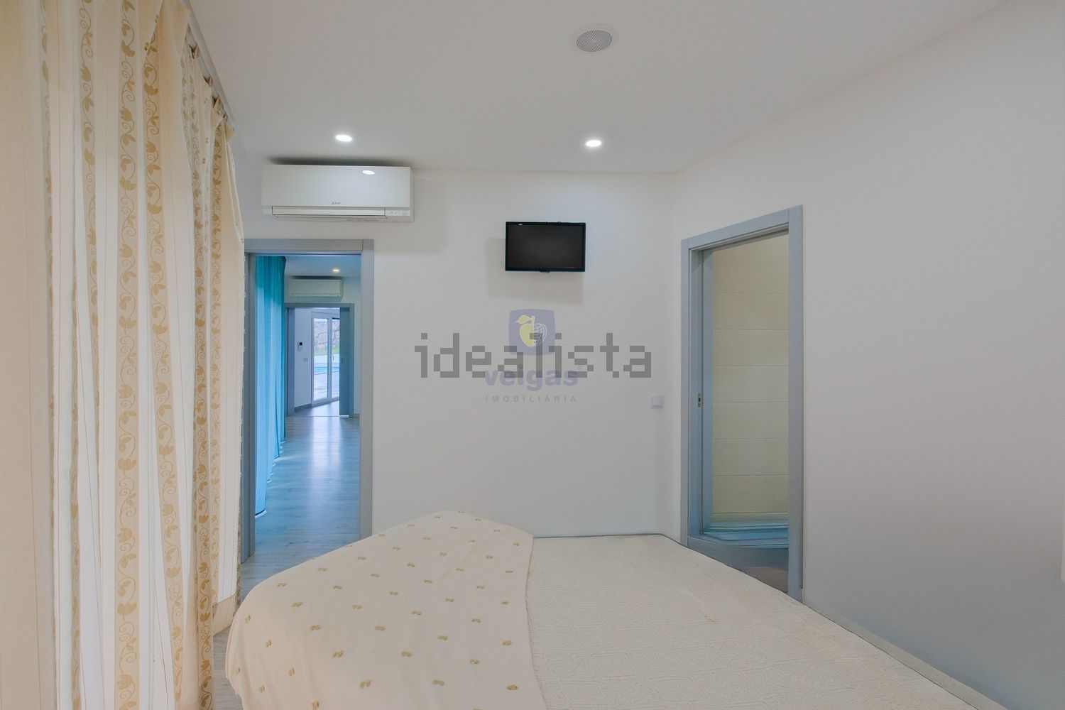 小楼房或别墅出售在Lousa - 卧室