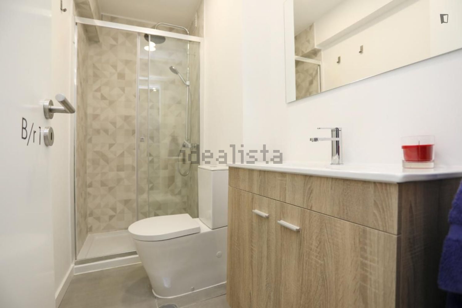 出租房间在Rua Guiomar Torresão - 卫生间