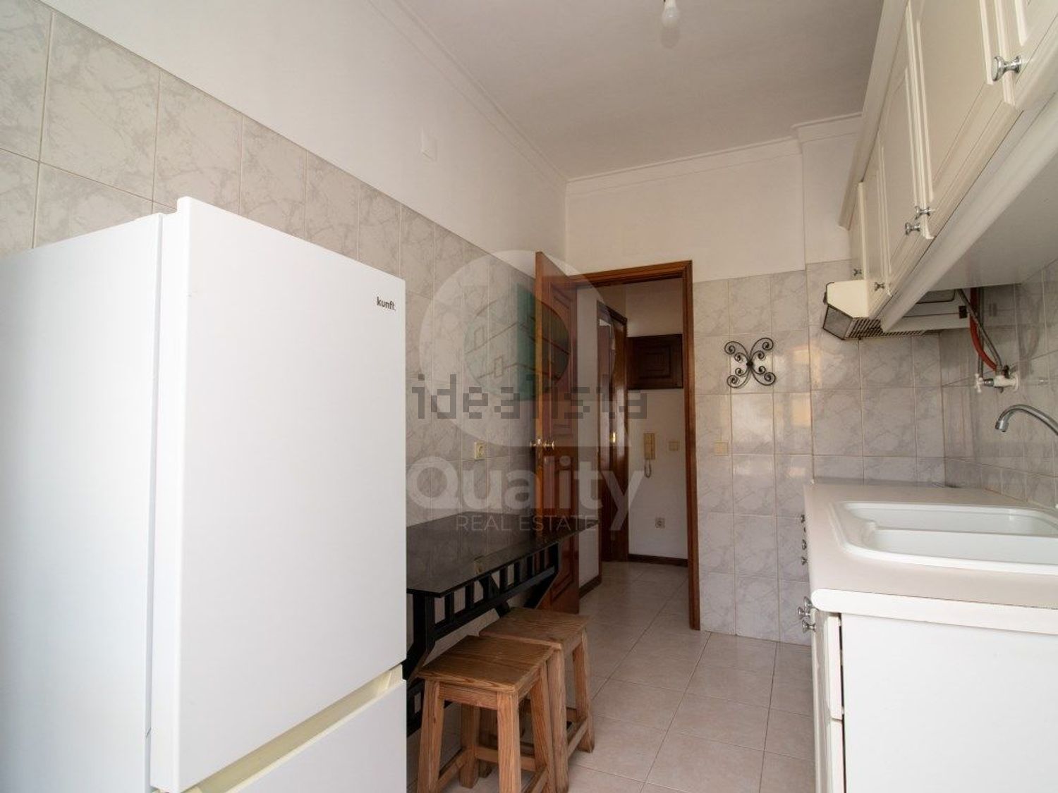 公寓 t1出售在Rua Francisco Miguel - 厨房