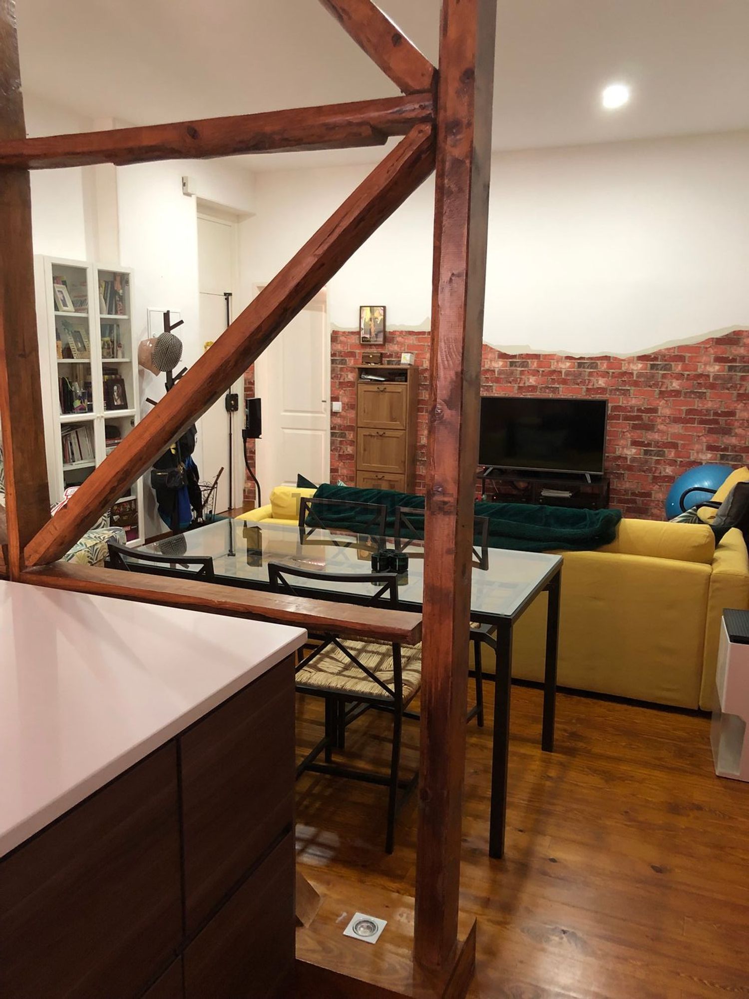 出租公寓 t1在Rua Sabino de Sousa, 73 - 客厅