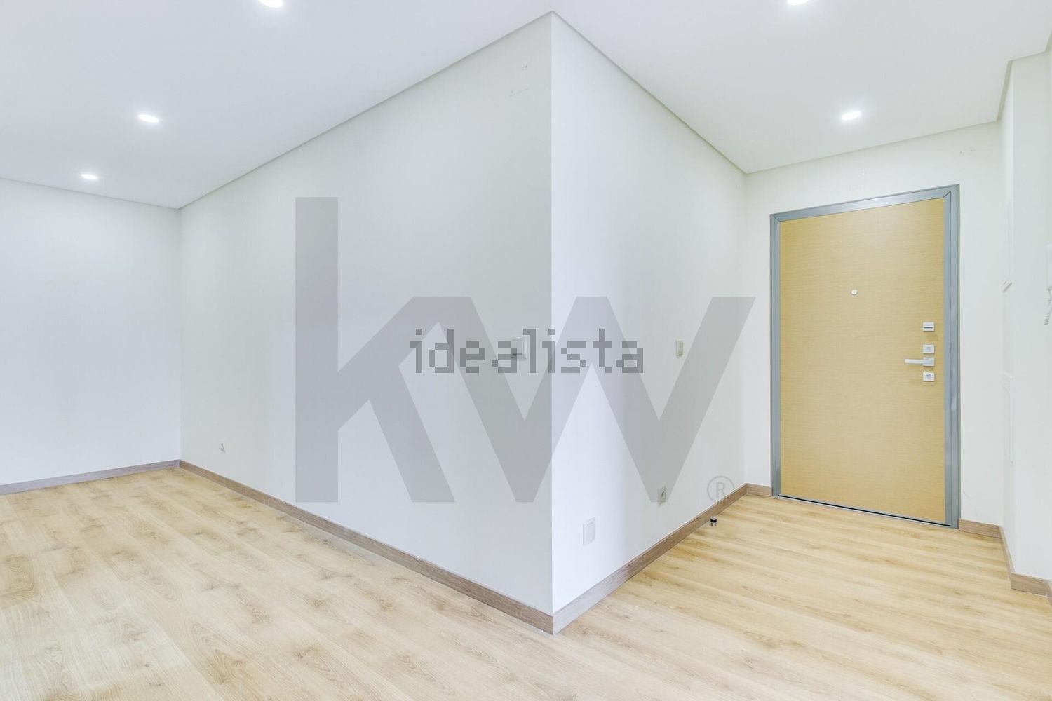 公寓 t3出售在Estrada da Luz, 81 - 居住