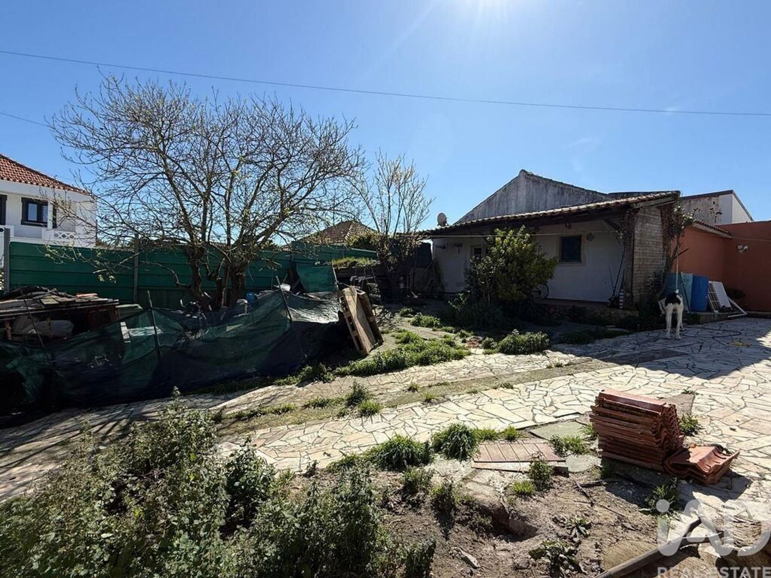 小楼房或别墅出售在São Bartolomeu dos Galegos e Moledo - 外立面