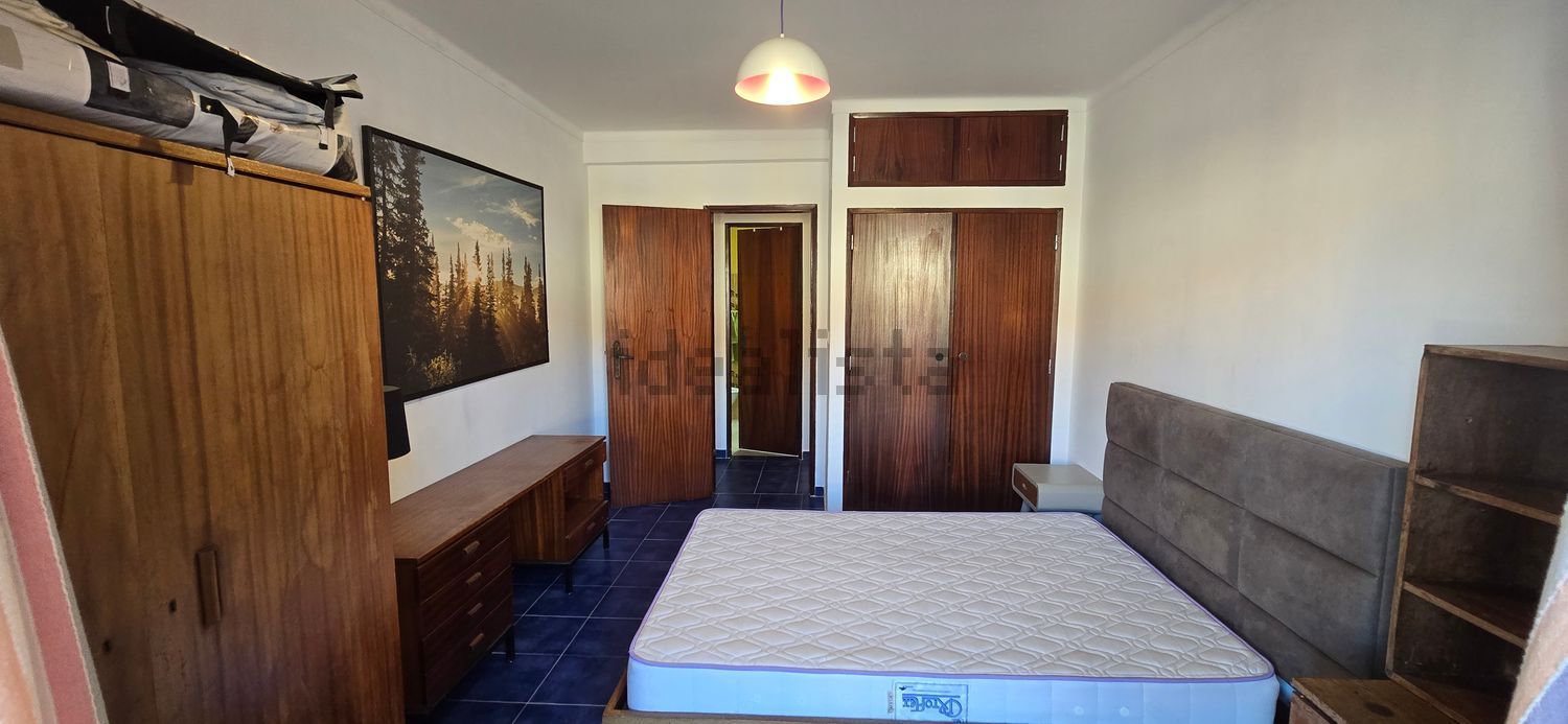 公寓 t2出售在Rua General Humberto Delgado, 6 - 卧室