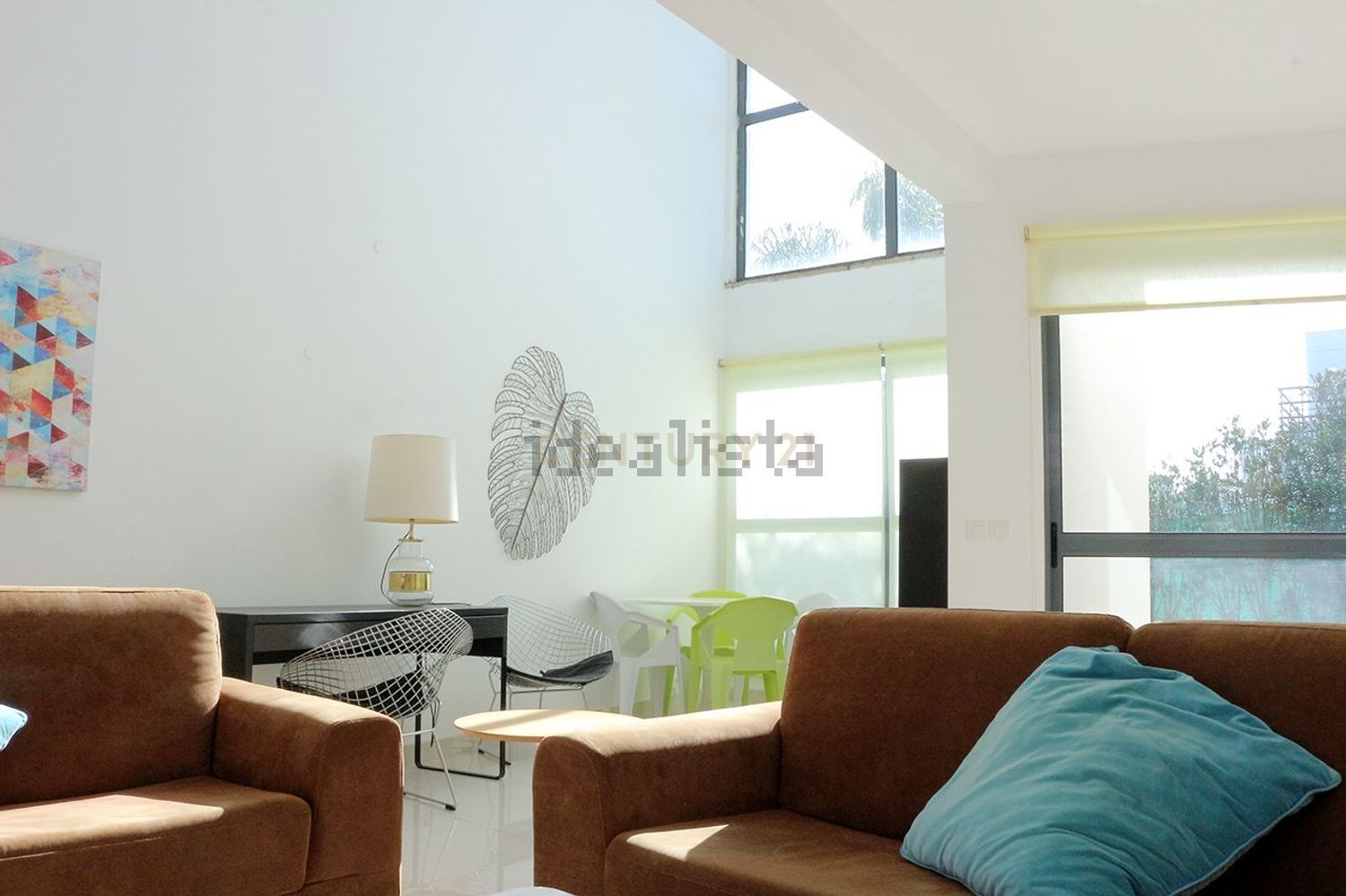 出租小楼房或独栋别墅R. Amadeu de Sousa Cardoso s/n - 客厅