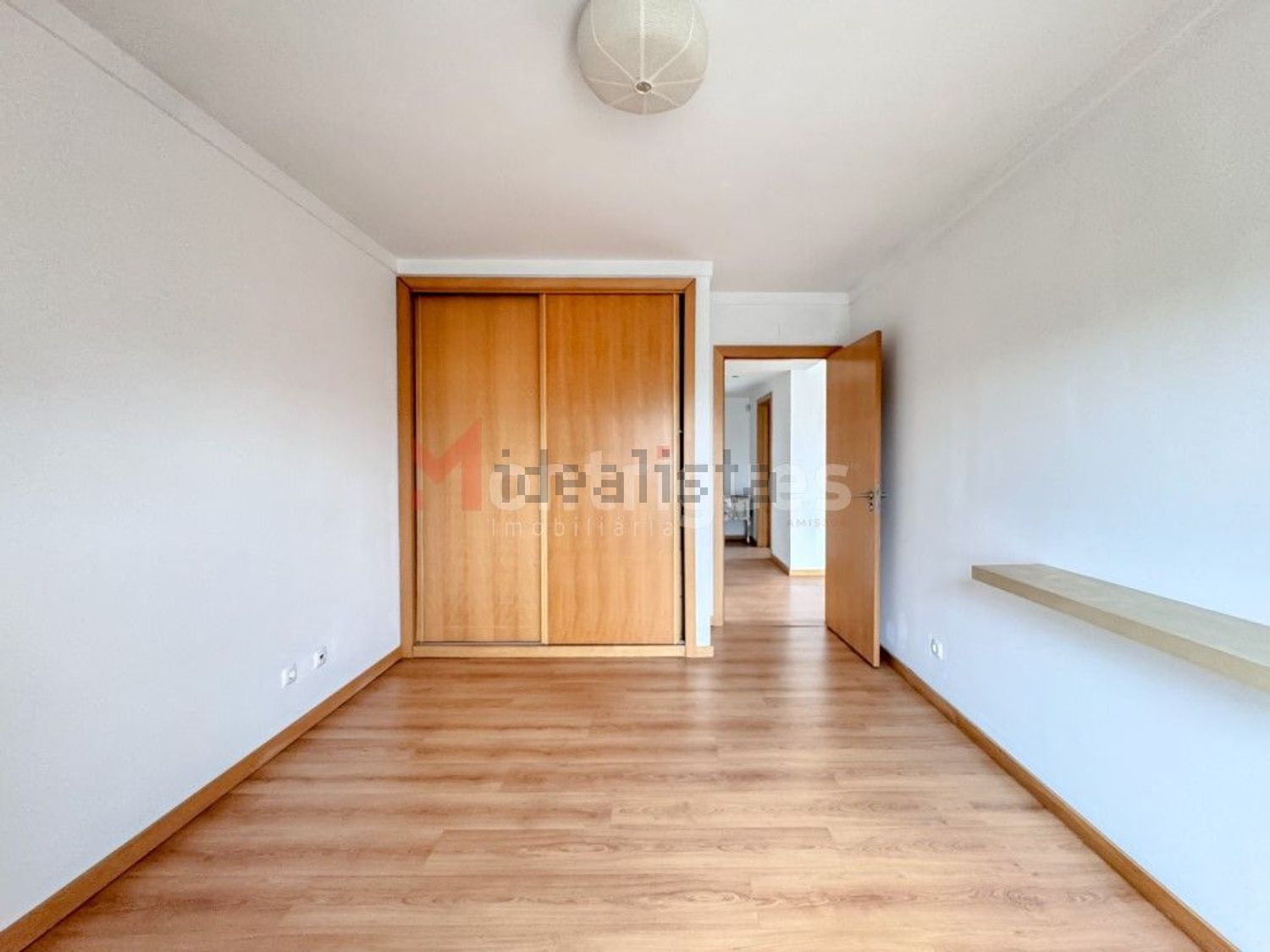 出租公寓 t1在Avenida Dom João II - 卧室