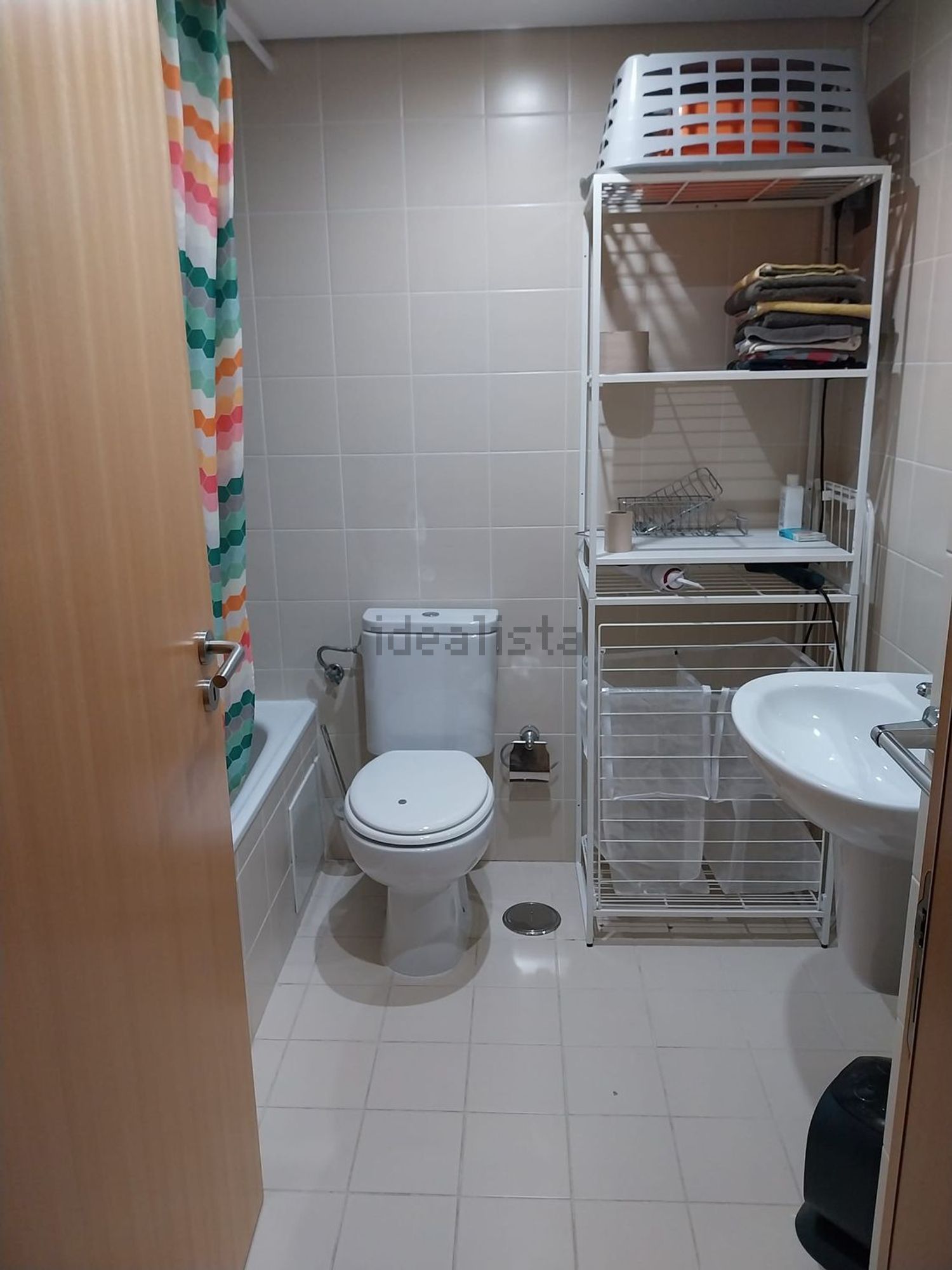 出租房间在Rua Engenheiro Cunha Leal, 19 - 卫生间