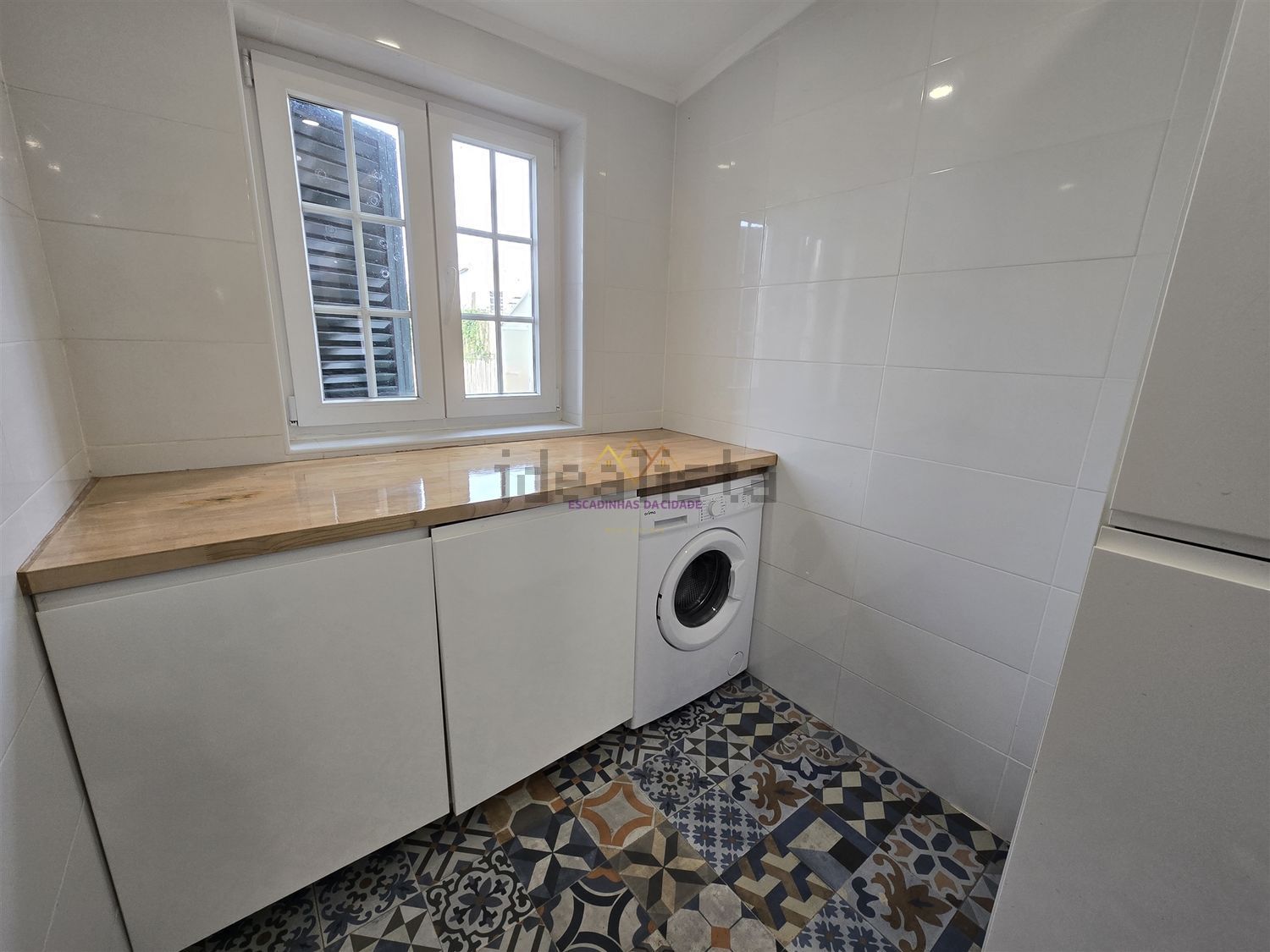 出租公寓 t1在Rua Delfim de Almeida Fernandes, 20 - 厨房