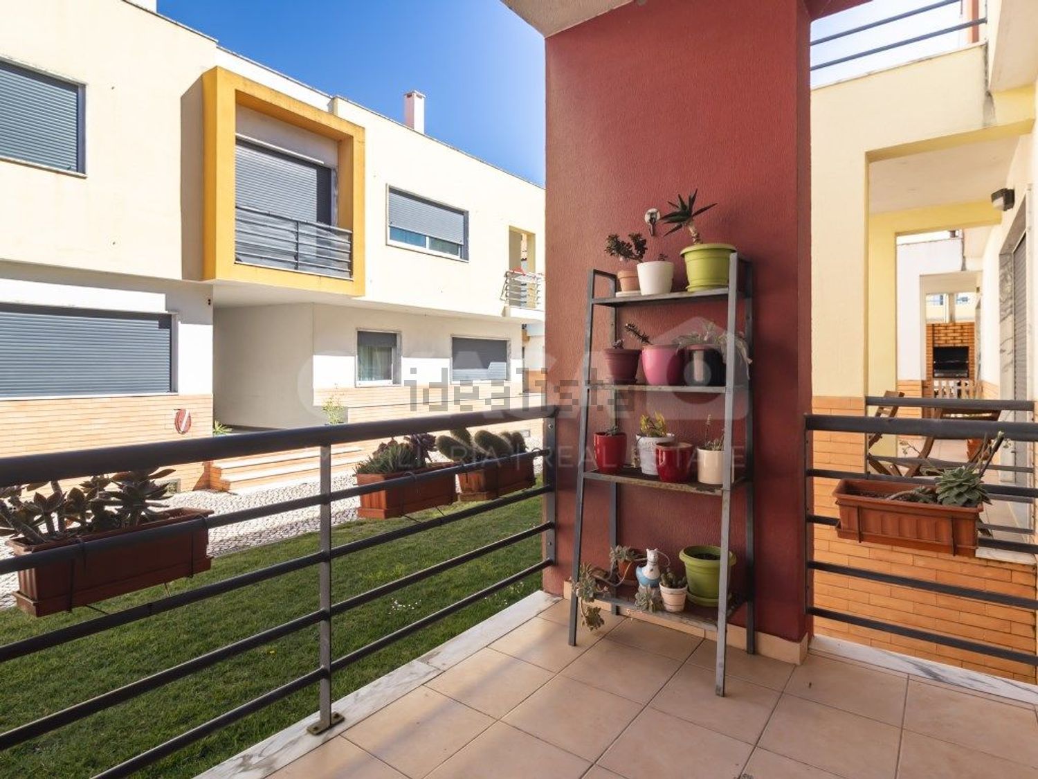 联排别墅出售在Rua Luís de Ataíde - 露台