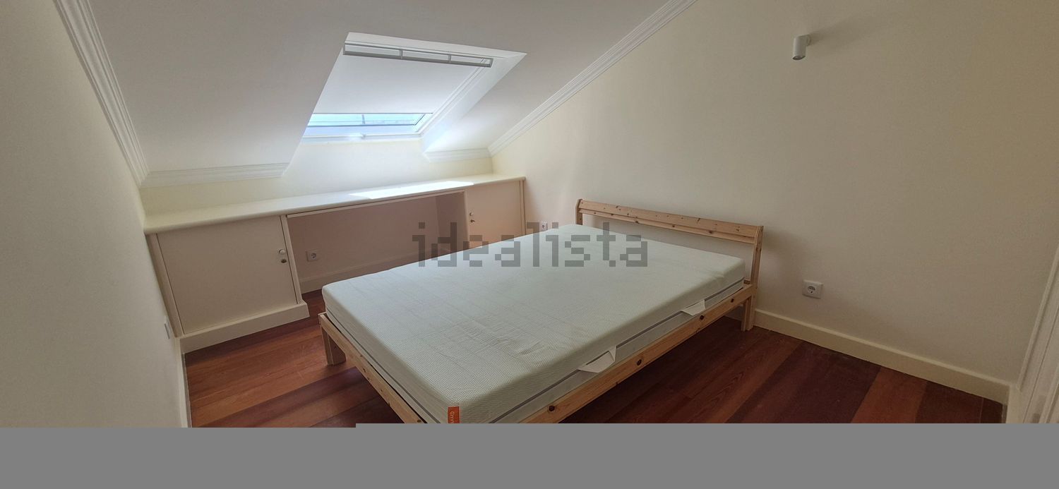 出租顶层公寓在Rua Ribeiro Sanches - 卧室