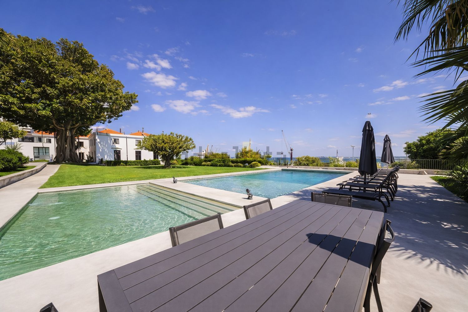 出租复式公寓Calçada da Cruz da Pedra - 游泳池