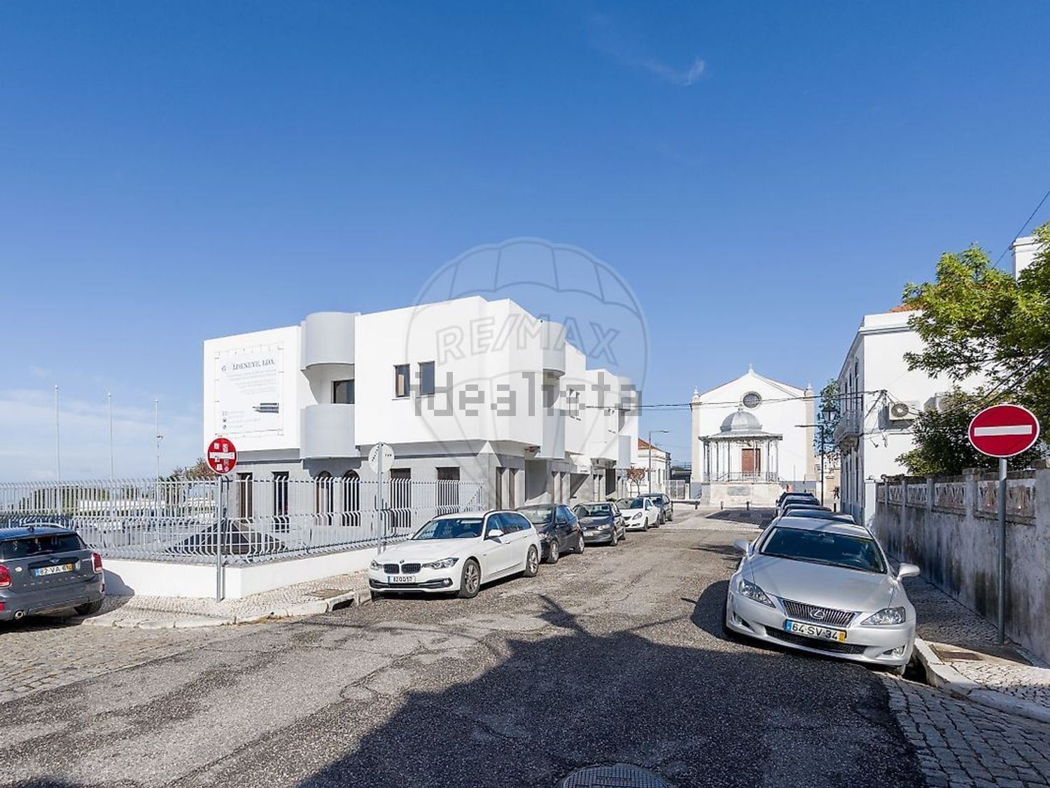 公寓 t2出售在Rua Infante Dom Henrique - 视线