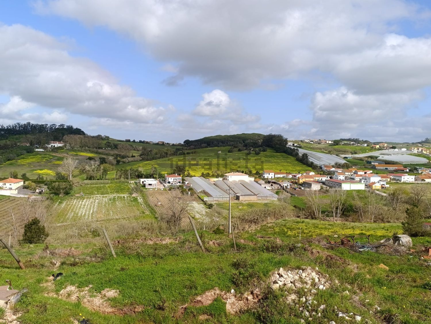 小楼房或独栋别墅出售在Caminho dos Reguengos - 视线