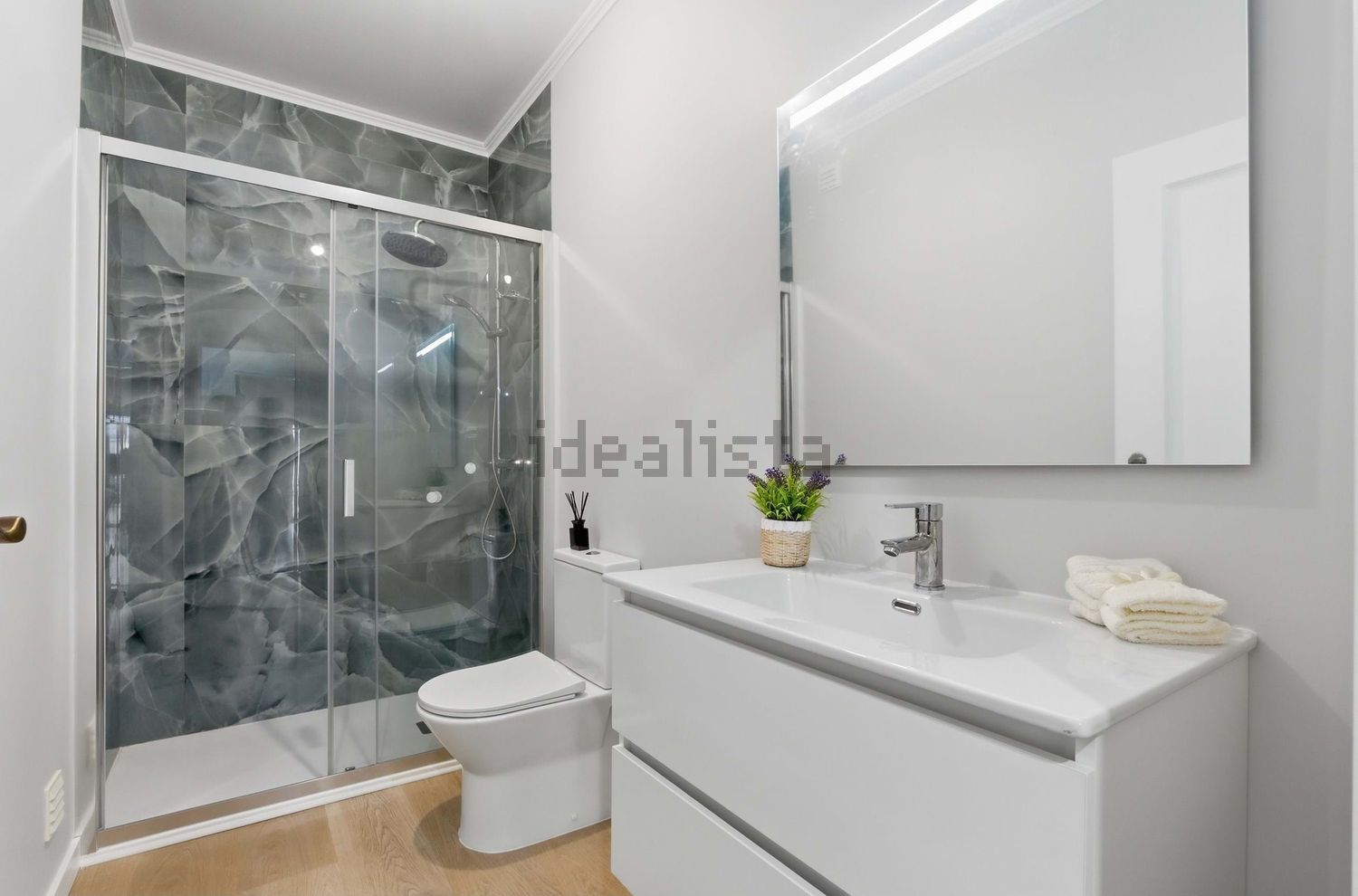 公寓 t3出售在Rua Joaquim Conceição Gomes - 卫生间