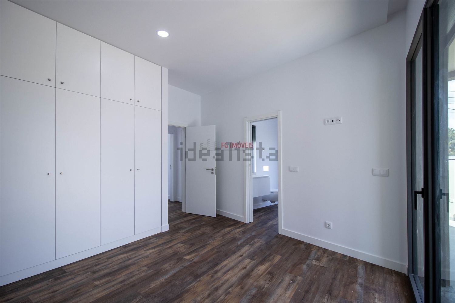 小楼房或独栋别墅出售在Rua das Olaias - 卧室