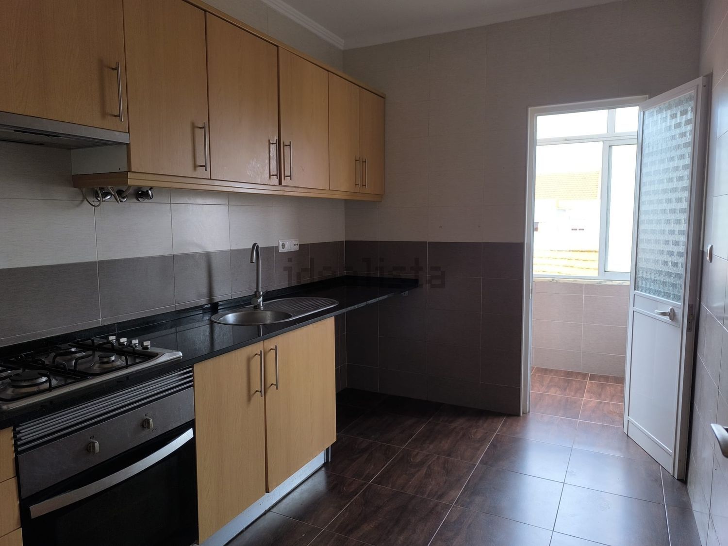 出租公寓 t1在Rua Luís de Camões, 15 - 厨房