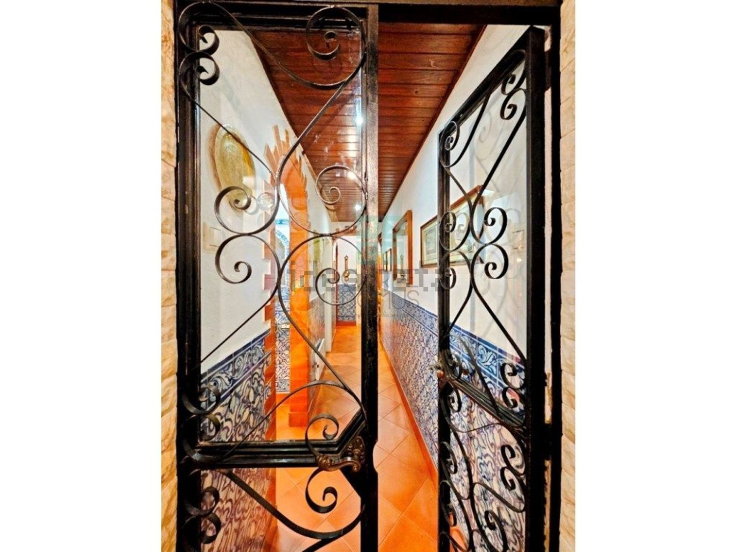 小楼房或独栋别墅出售在Rua Zambujal, 263 a - 详情