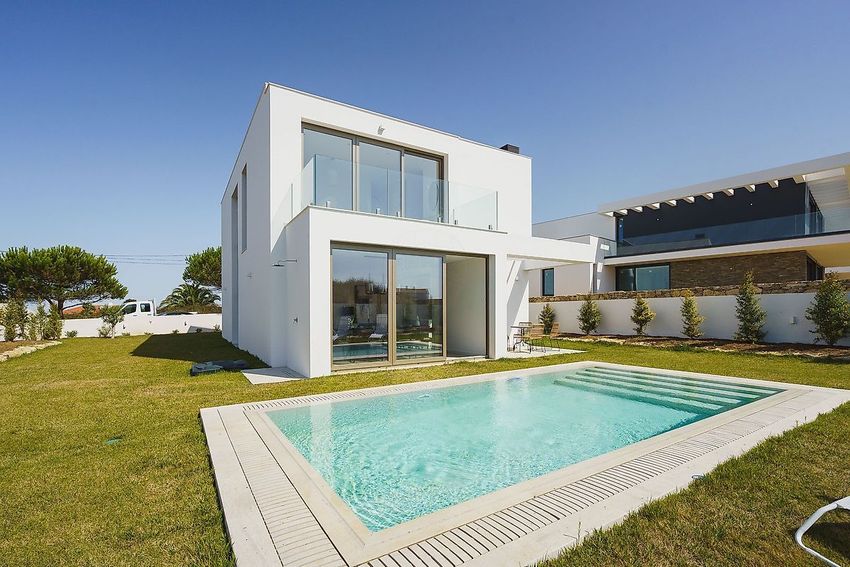 小楼房或独栋别墅出售在Avenida Nossa Senhora da Esperança