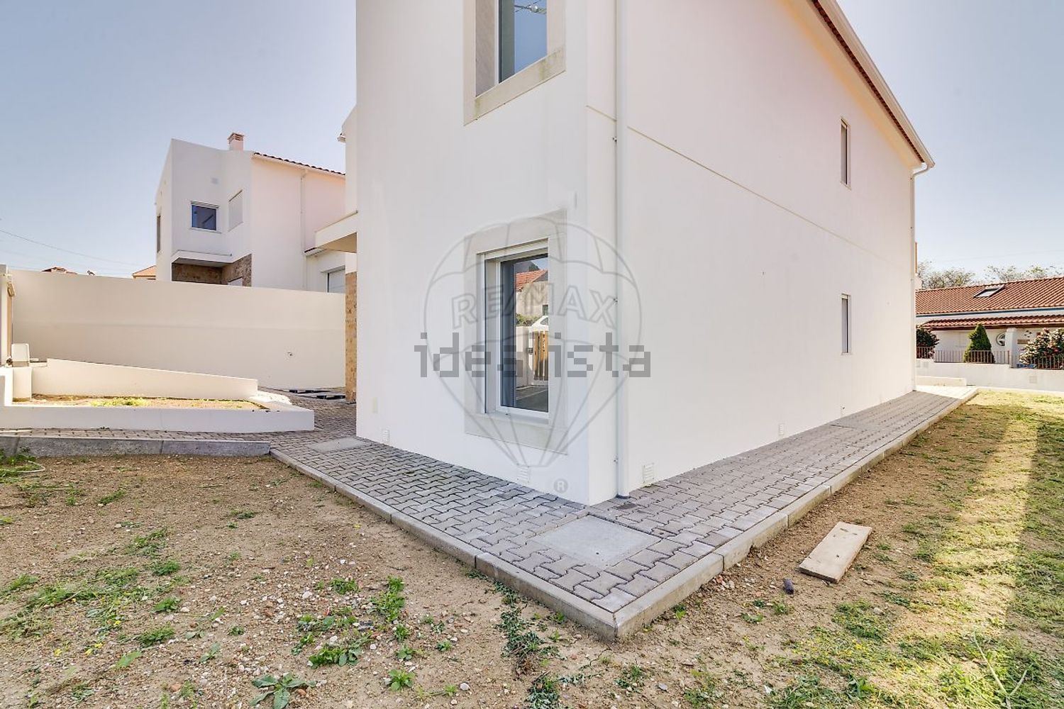 小楼房或独栋别墅出售在Rua da Cabine - 外立面