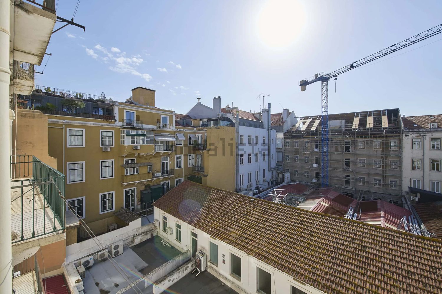 出租房间在Largo Vitorino Damásio, 2 - 视线