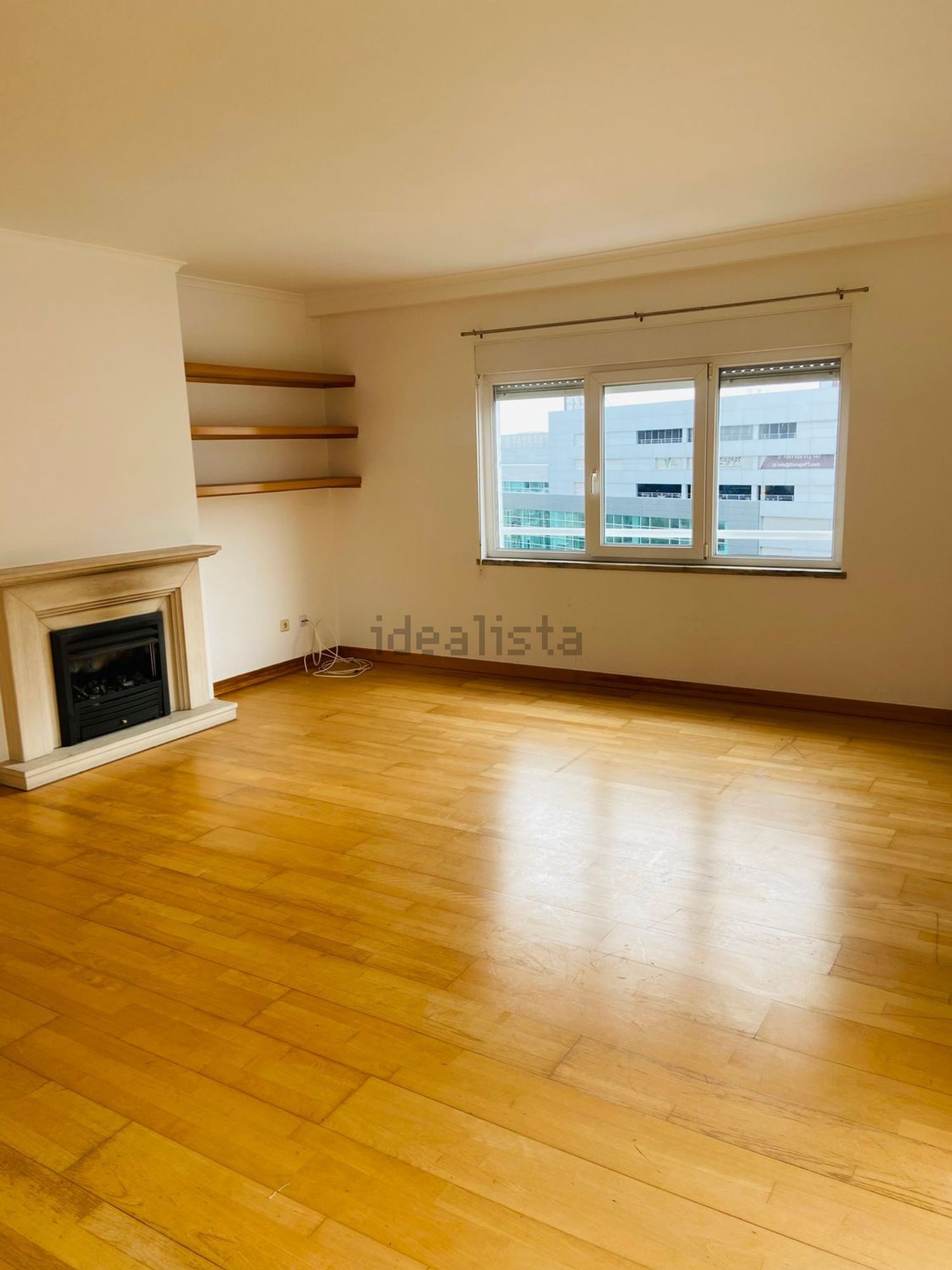 出租公寓 t2在Avenida Edmundo Lima Basto, 7 n - 客厅