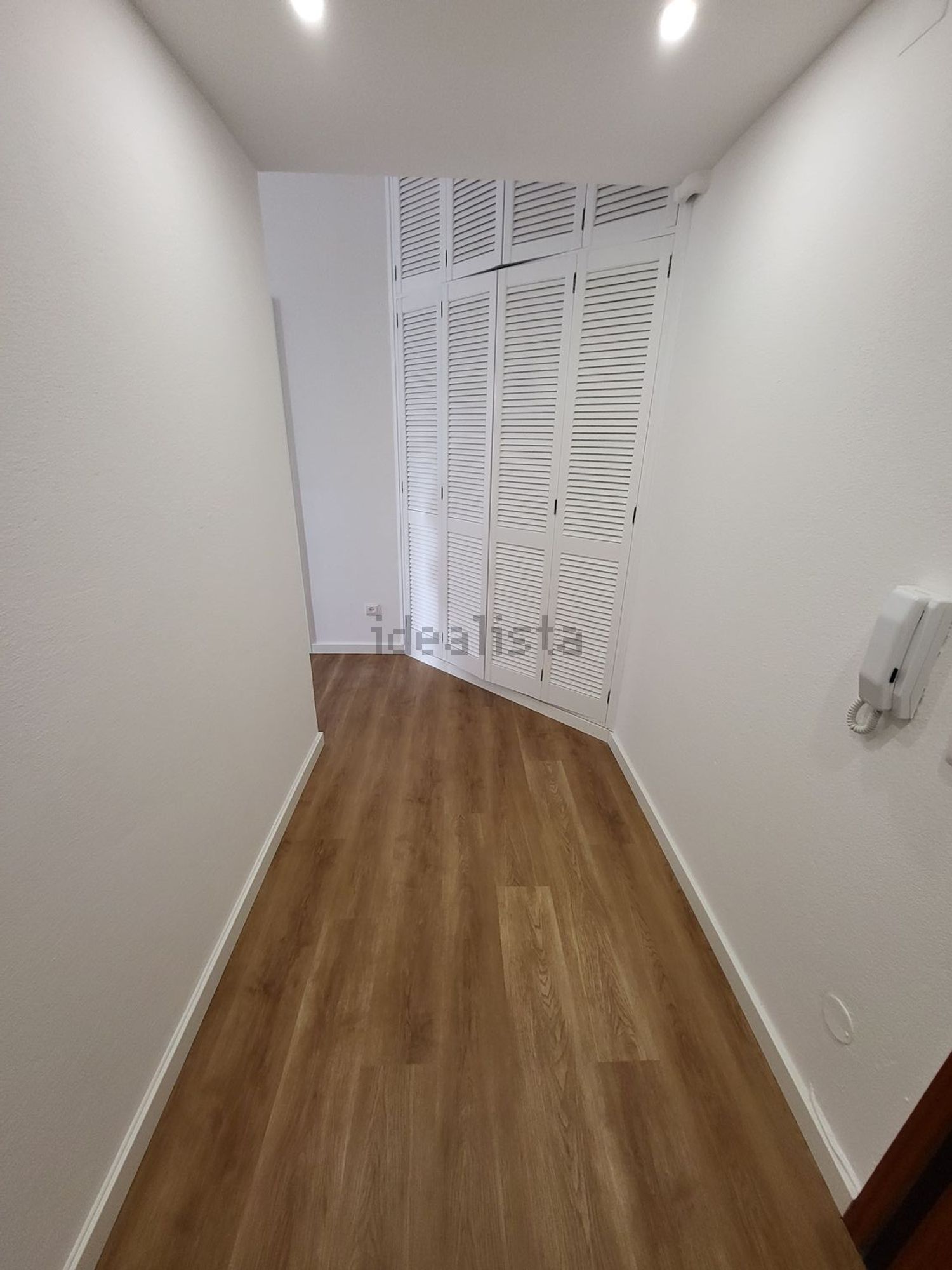 出租公寓 t2在Rua da Cidade de Lisboa, 10 - 前厅