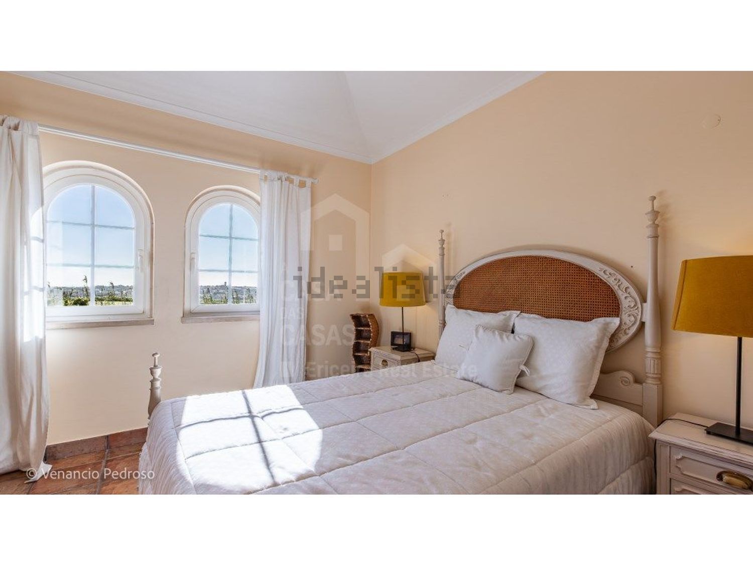 小楼房或独栋别墅出售在Encarnação - 卧室