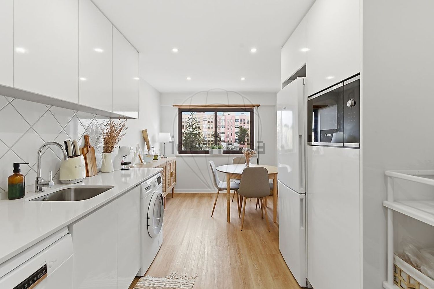 公寓 t3出售在Praceta Eugénio Salvador - 厨房