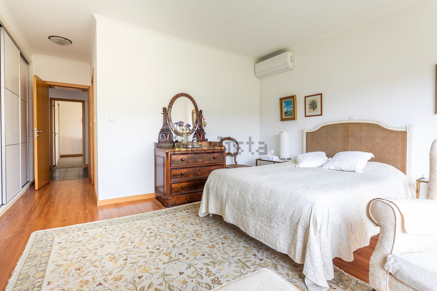 小楼房或独栋别墅出售在Travessa dos Sousas, 11 - 卧室