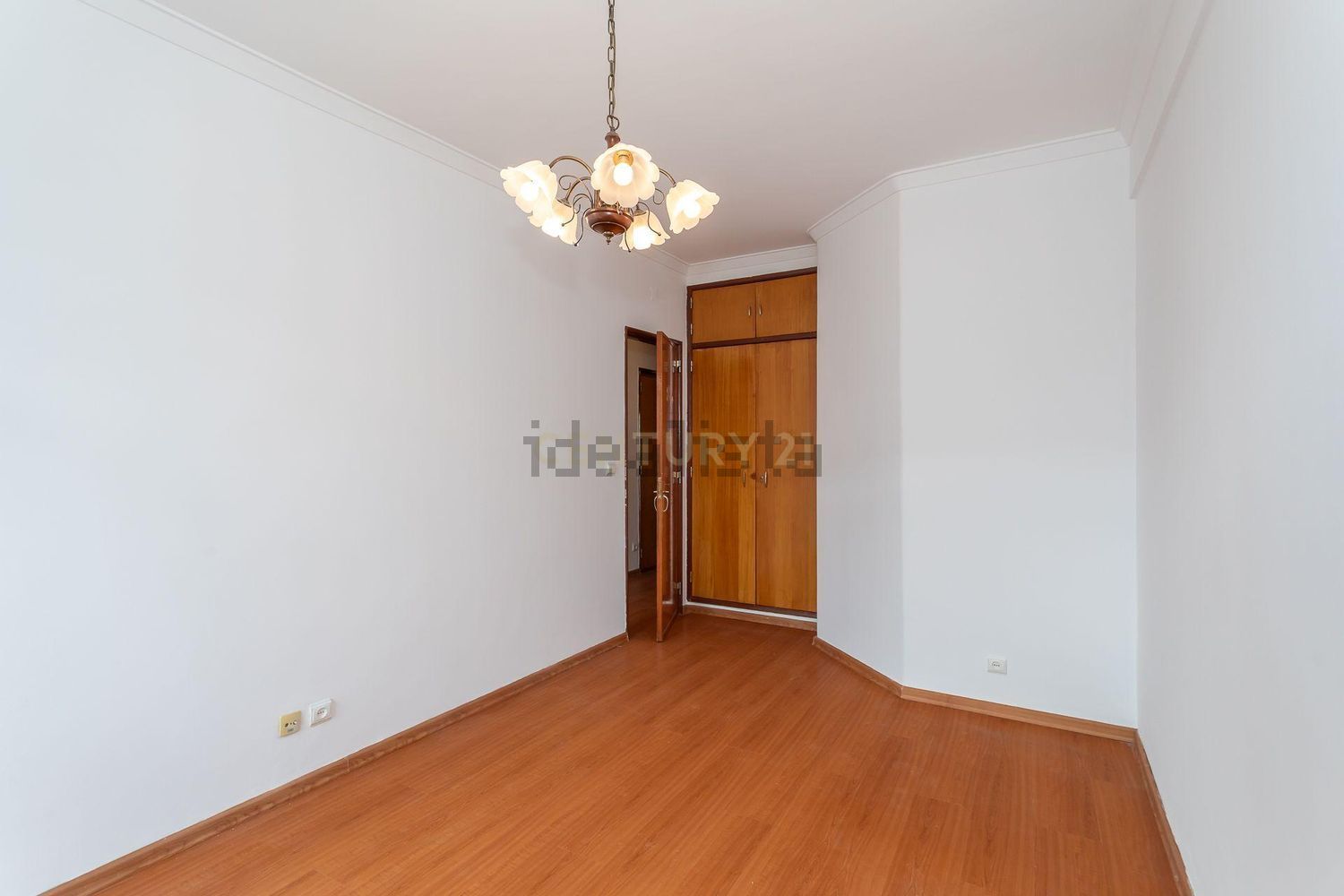 公寓 t3出售在Rua Capitão Tenente Oliveira e Carmo, 143 - 居住