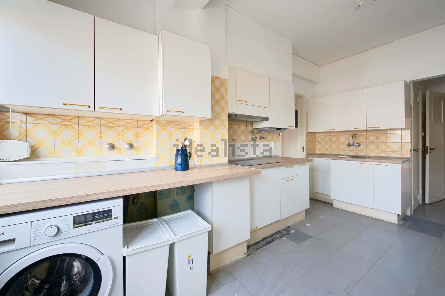 出租房间在Praça Rainha Dona Filipa, 5 - 厨房