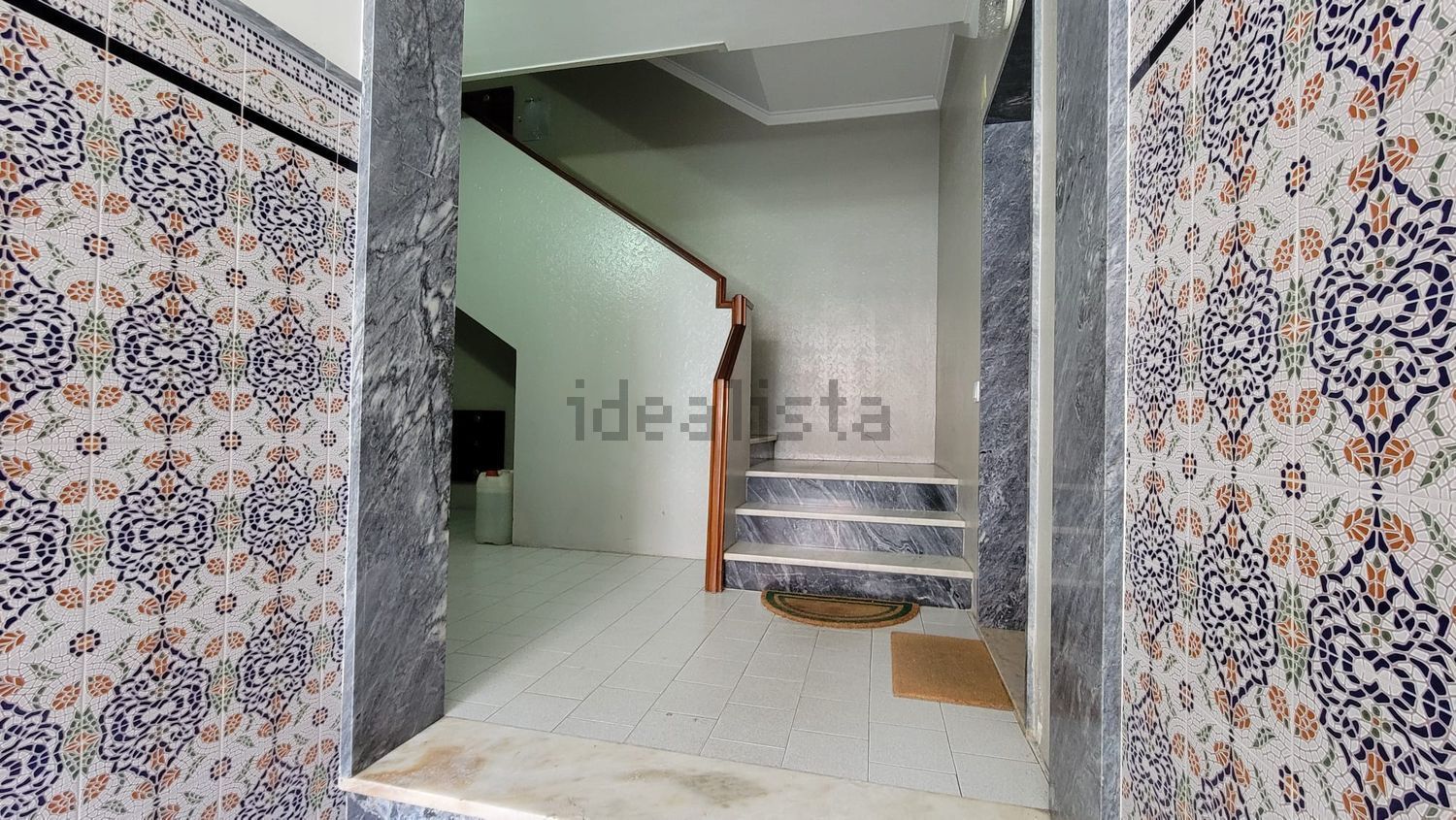 公寓 t3出售在Praça da Restauração - 楼梯