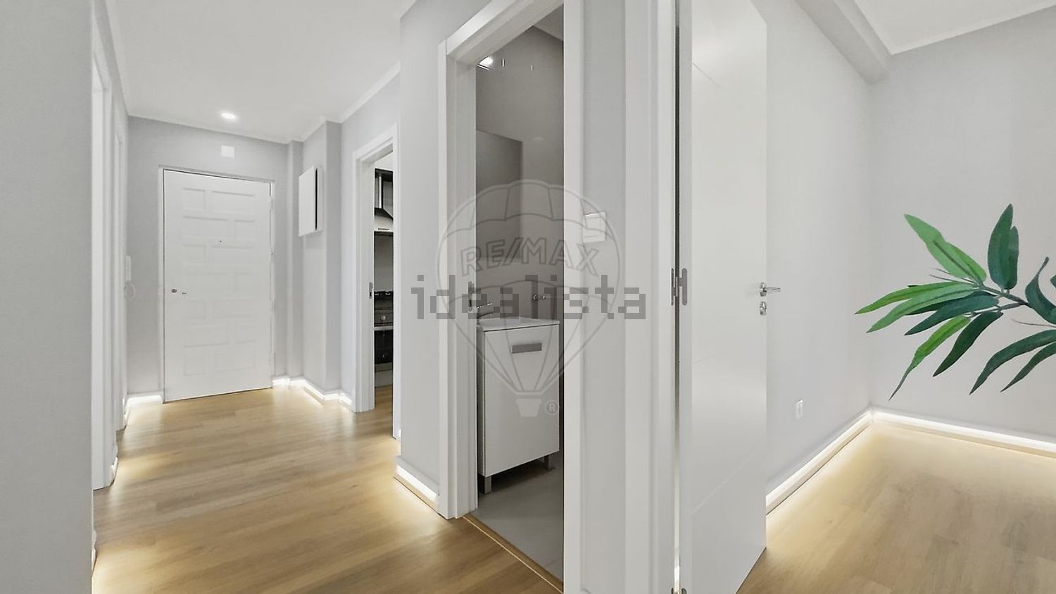 公寓 t3出售在Avenida das Areias - 过道