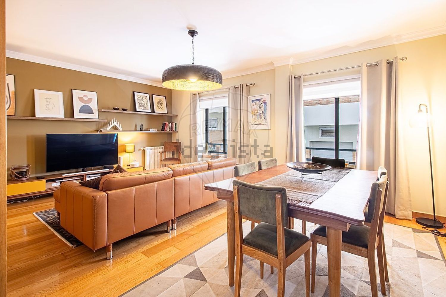 公寓 t3出售在Largo 5 de Outubro - 客厅