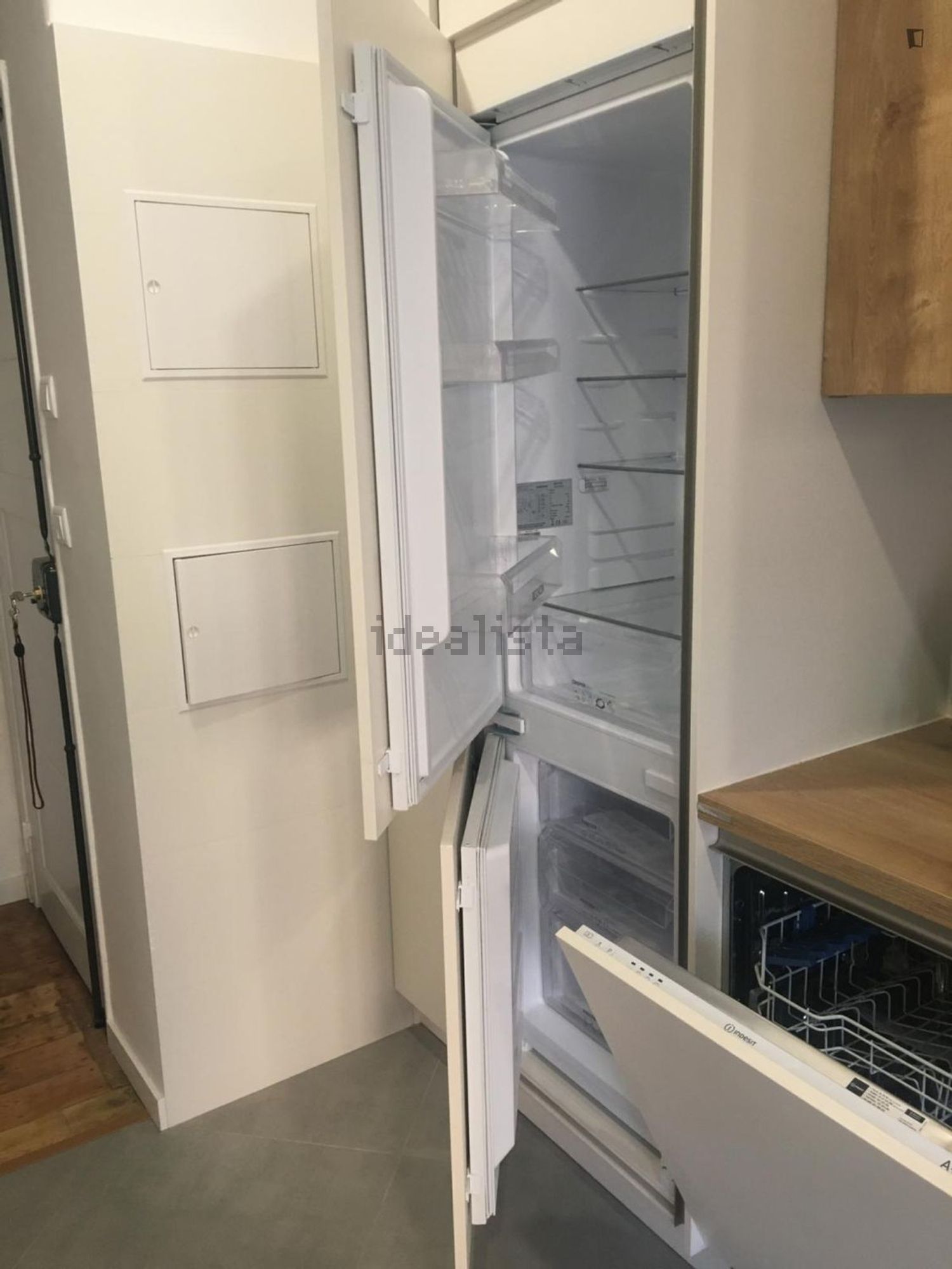 出租房间在Rua Angra do Heroísmo - 厨房