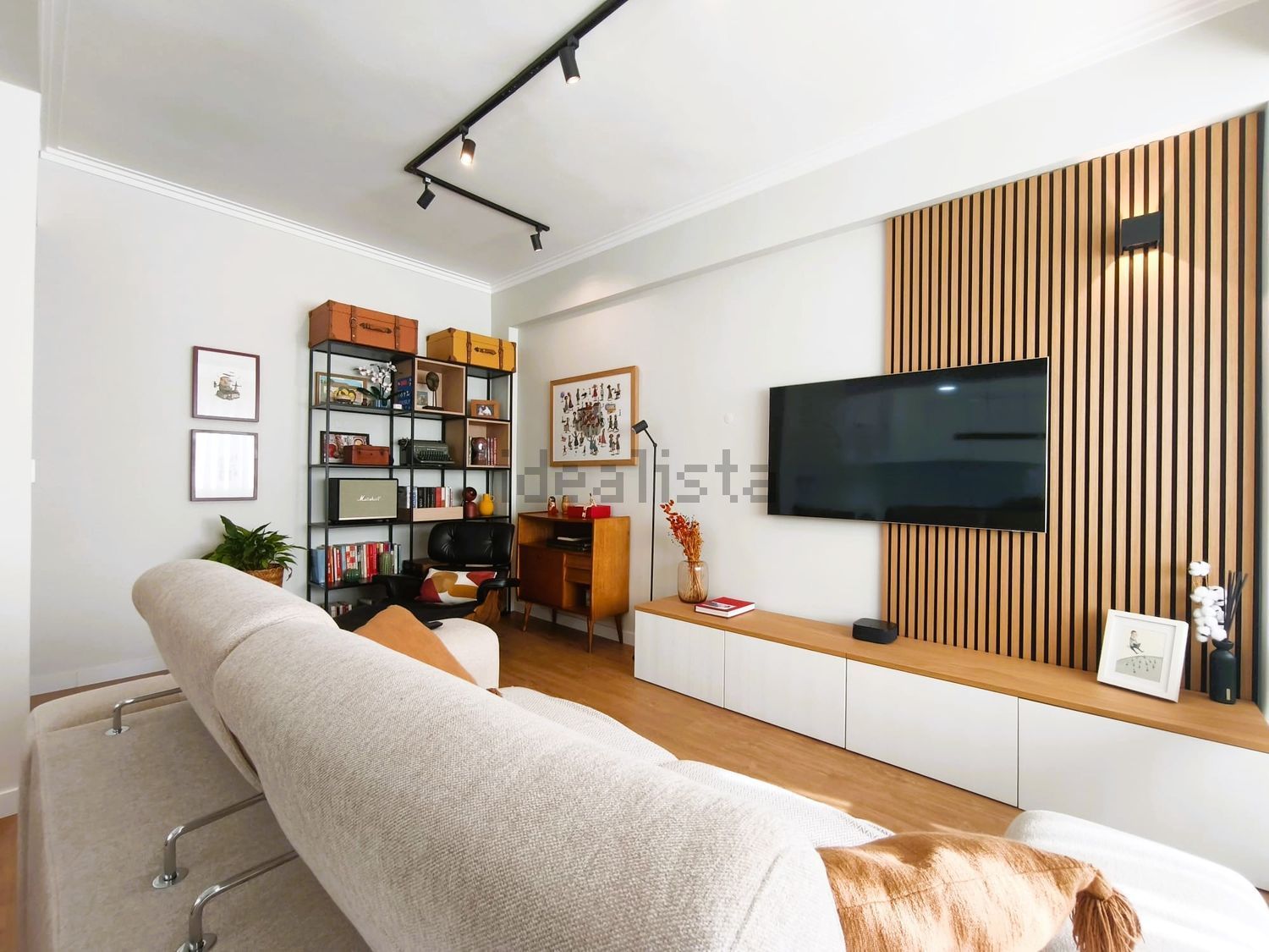 公寓 t2出售在Rua Almeida Garrett - 客厅