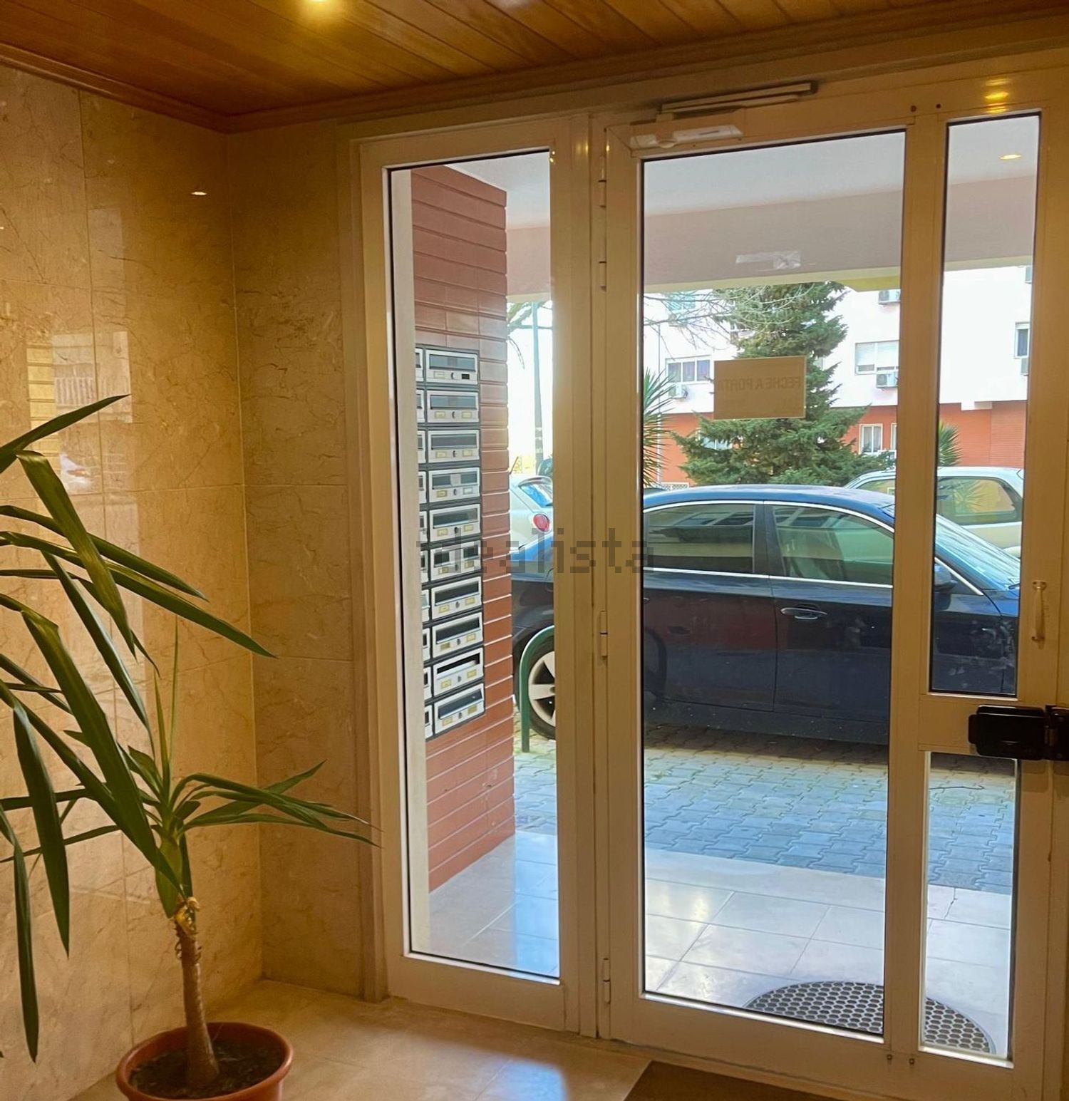 出租公寓 t3在Praceta Ema Reis, 11 - 楼梯