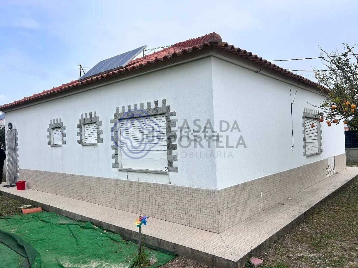 小楼房或别墅出售在Rua Primavera - 外立面