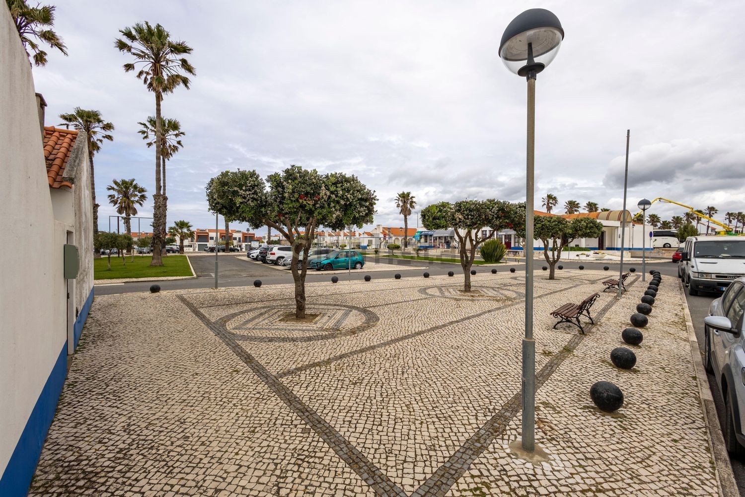 小楼房或独栋别墅出售在Rua Candido da Silva - 视线