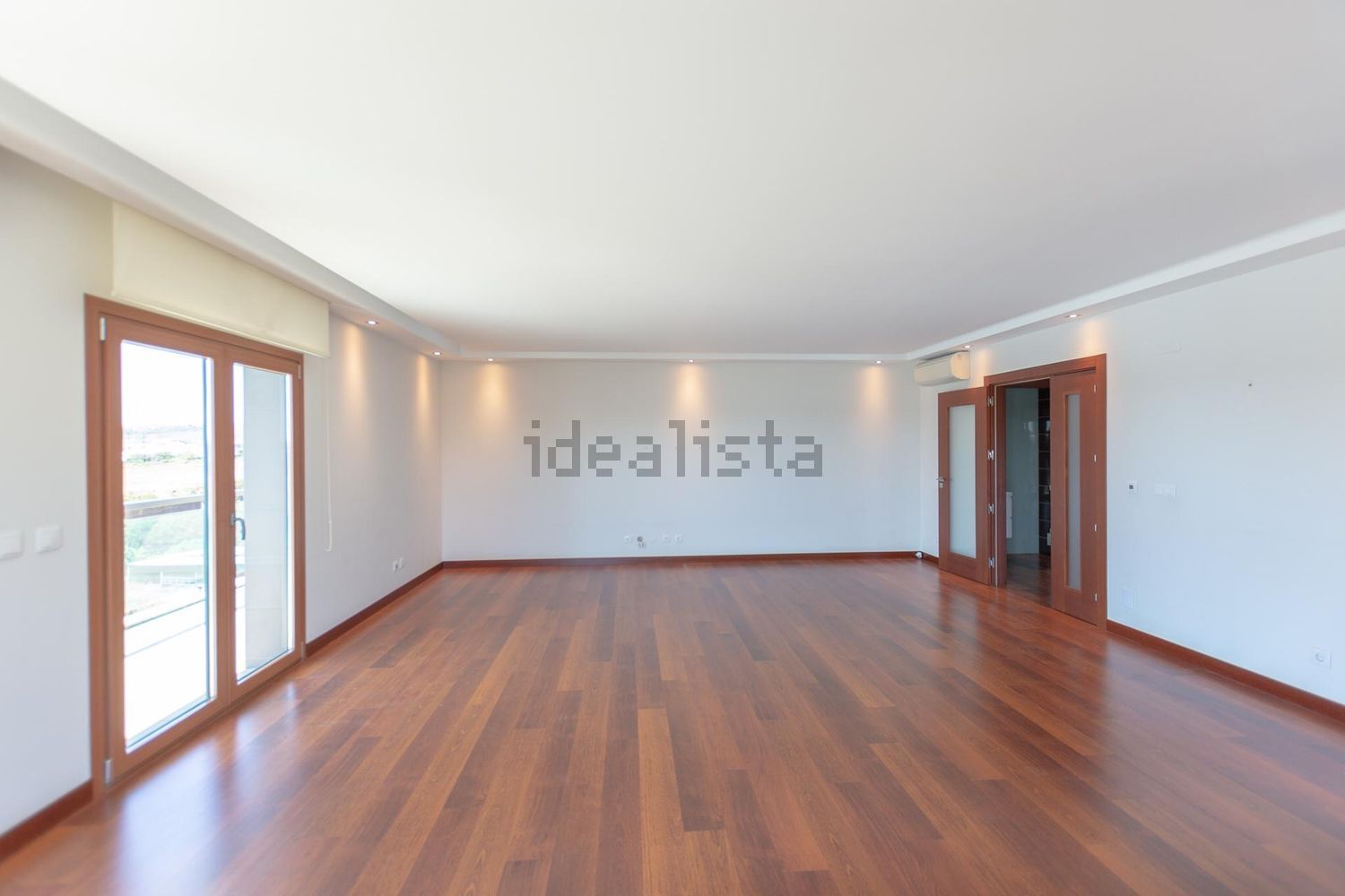 出租公寓 t4在Rua Marechal Gomes da Costa, 3 - 居住