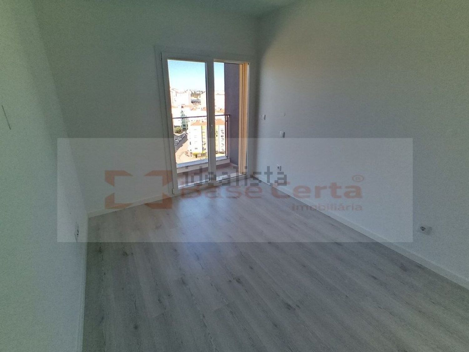 公寓 t3出售在Rua Alberto de Serpa - 居住