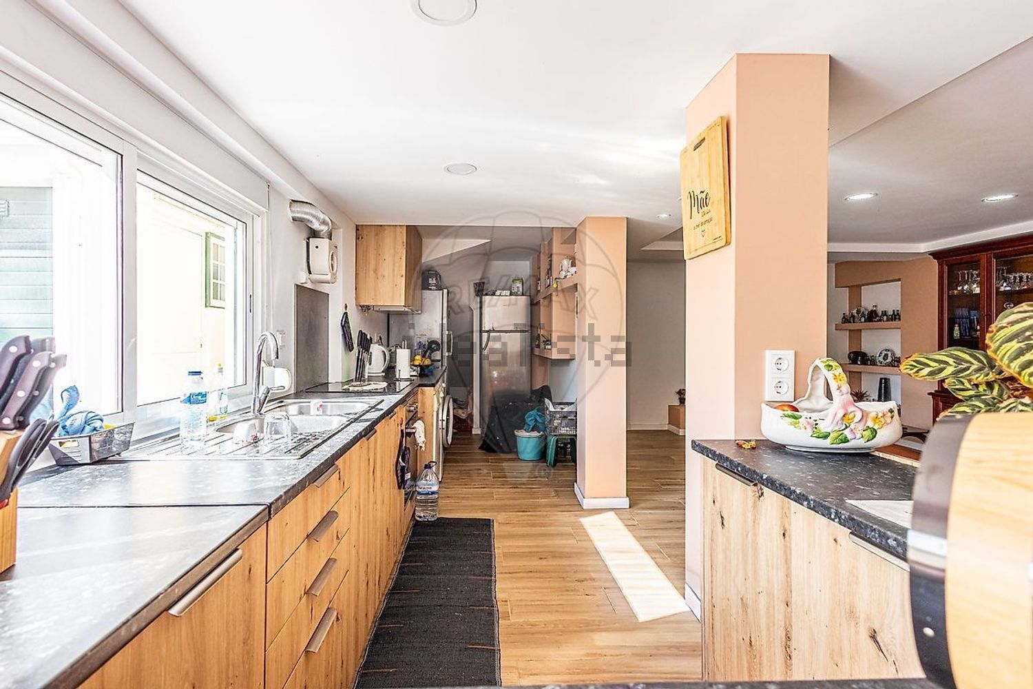 小楼房或独栋别墅出售在Rua das Flores - 厨房